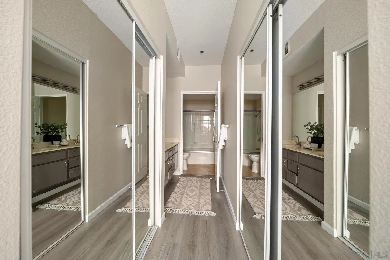 Photo #16: 260014415 Listing: Photo #16