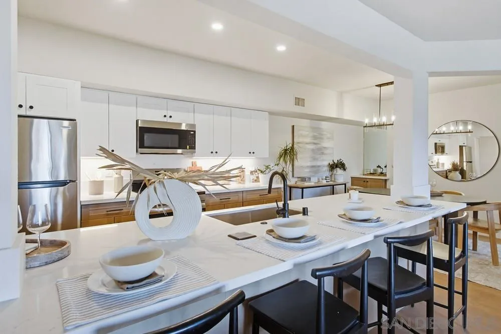 https://cdn.realtyfeed.com/cdn/127/260014416/3269a2ab71bb9e26141adb73e022f9f1.webp