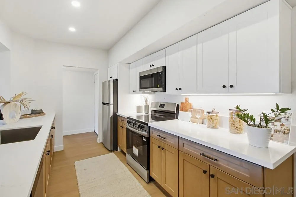 https://cdn.realtyfeed.com/cdn/127/260014416/84c6cead0f2f5b67d42059b6db4980fa.webp