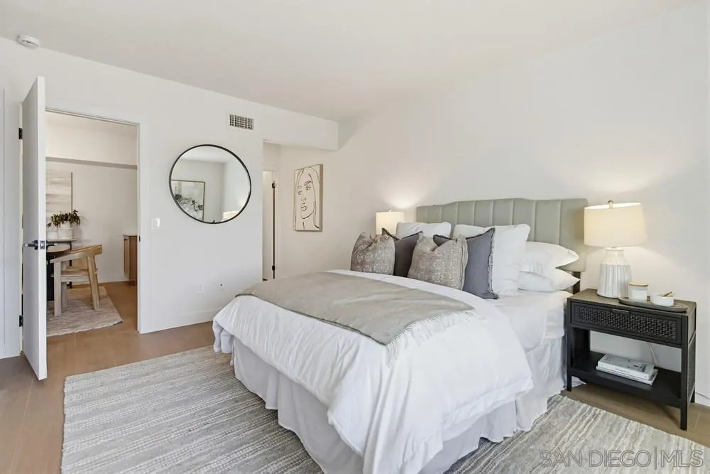 https://cdn.realtyfeed.com/cdn/127/260014416/a2350bc3c4446608a86302fd65b7a233.webp
