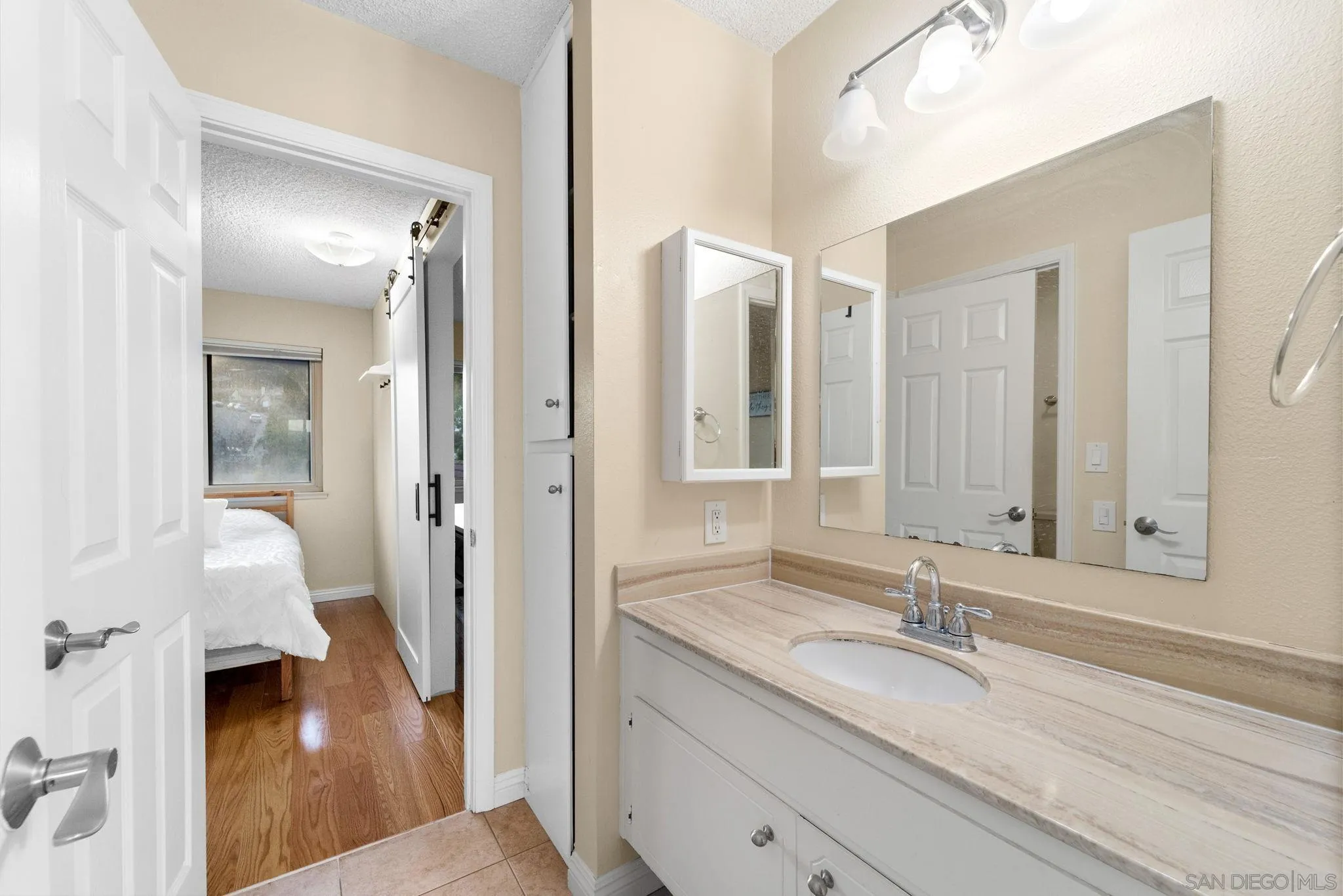 Photo #12: 260014420 Listing: Photo #12
