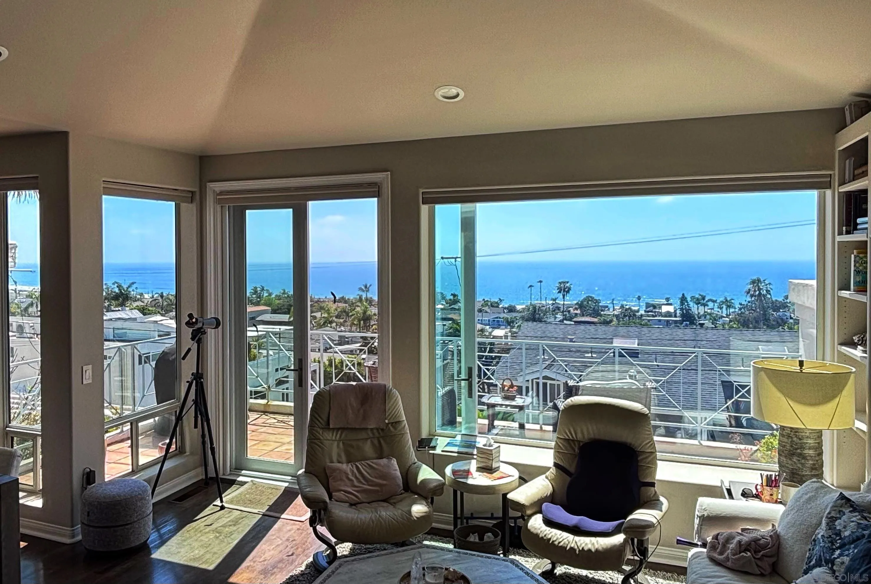 Photo #2: 260014421 Listing: Photo #2