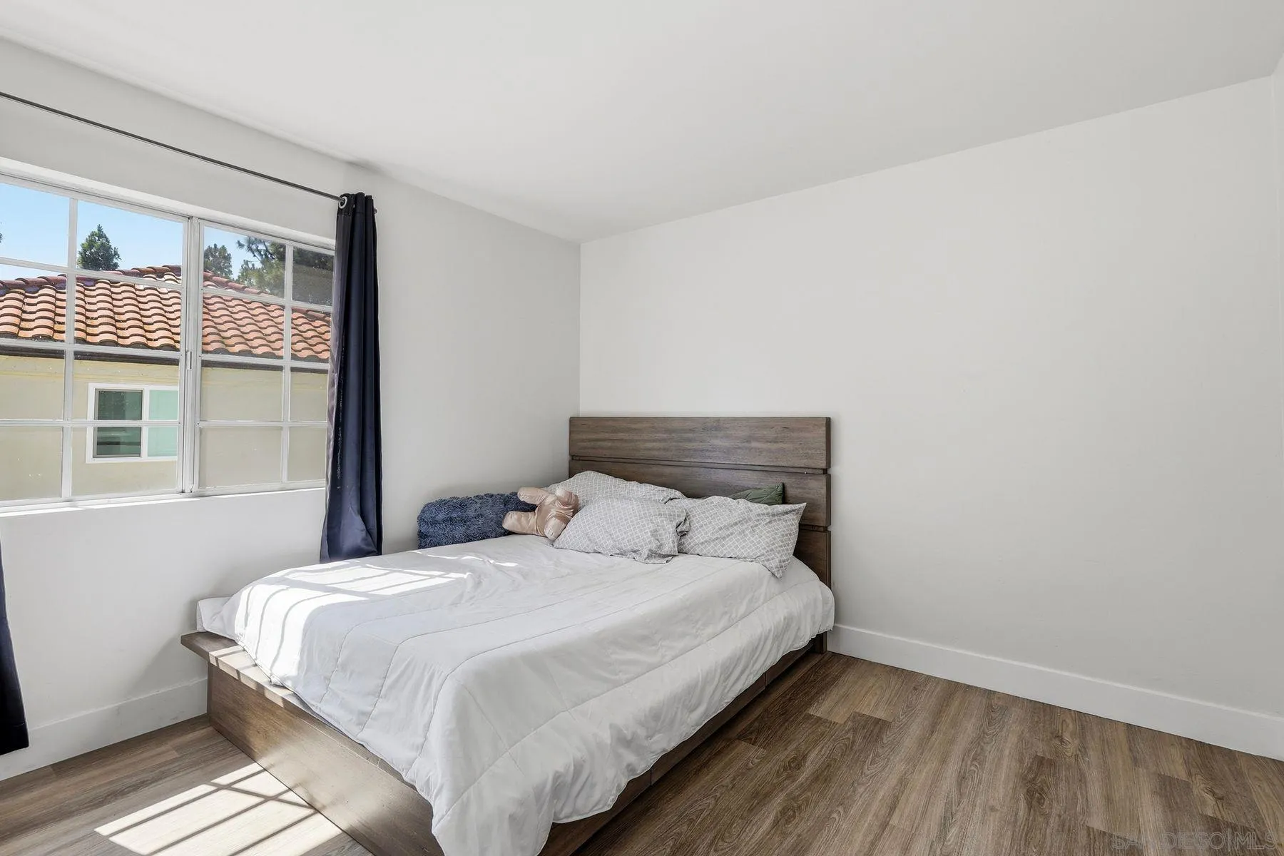 https://cdn.realtyfeed.com/cdn/127/260014422/12d754727064909e675a8656a03c92b1.webp