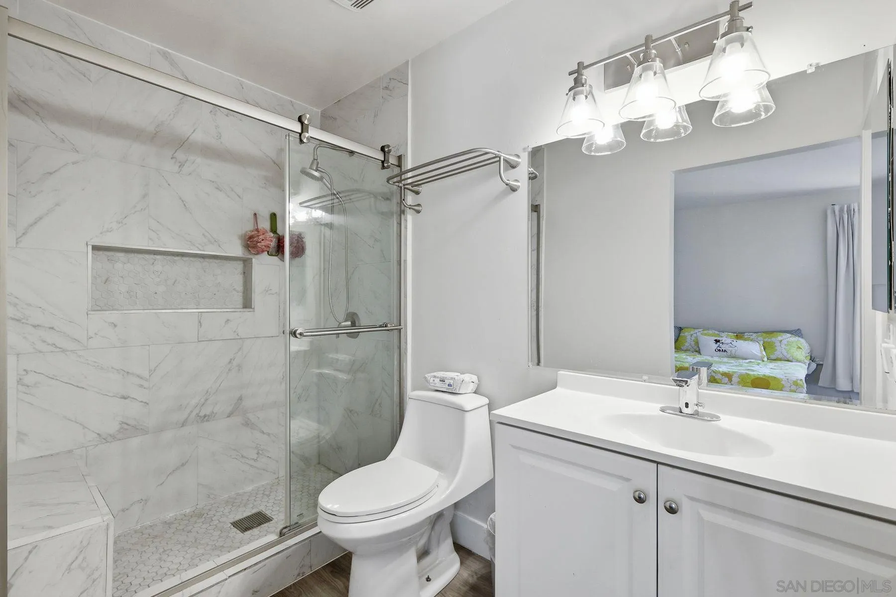 https://cdn.realtyfeed.com/cdn/127/260014422/2691166d41ff23a7c3d3e2496fa9a079.webp