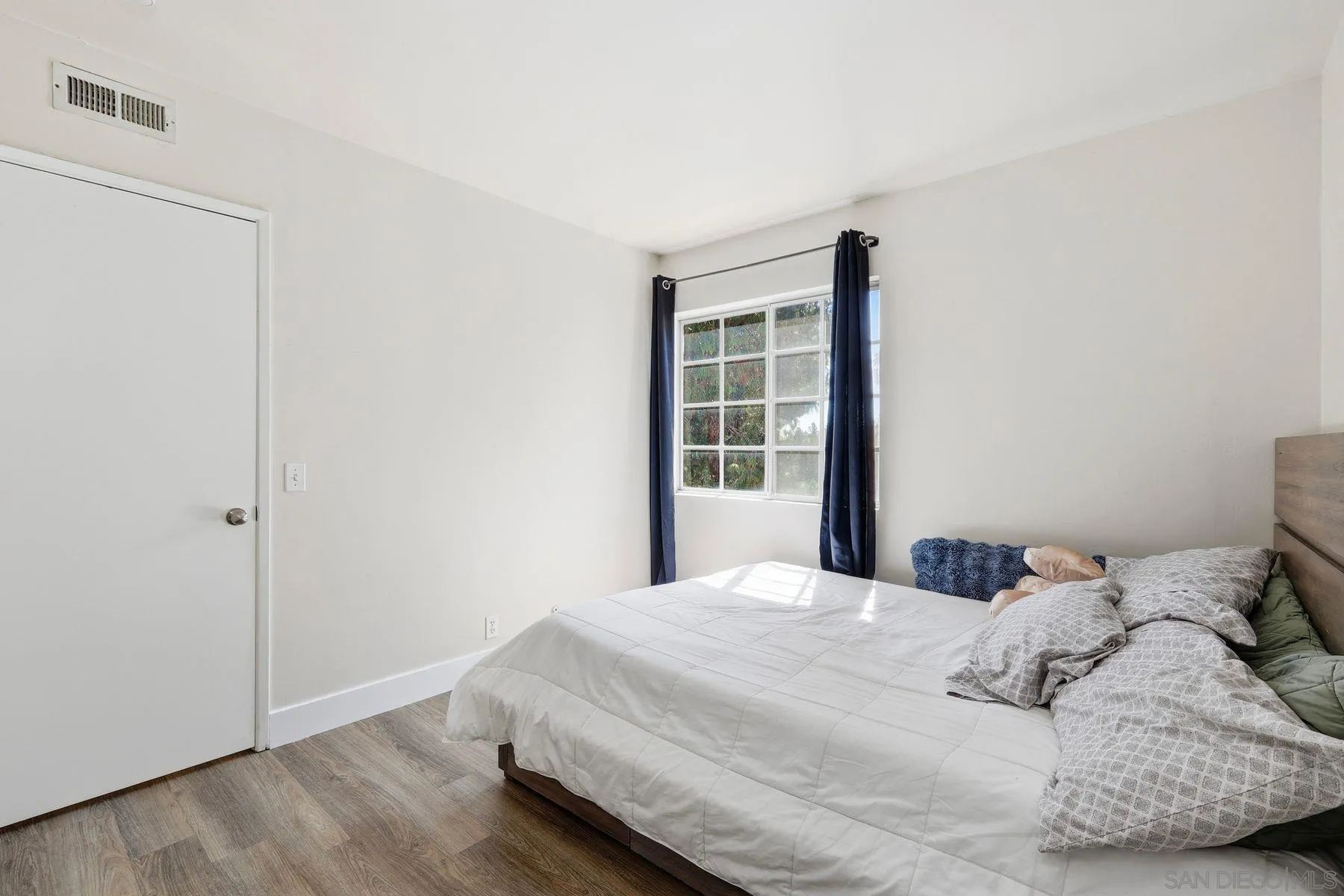 https://cdn.realtyfeed.com/cdn/127/260014422/ac4598e55e8c9c9f9fab779763624905.webp