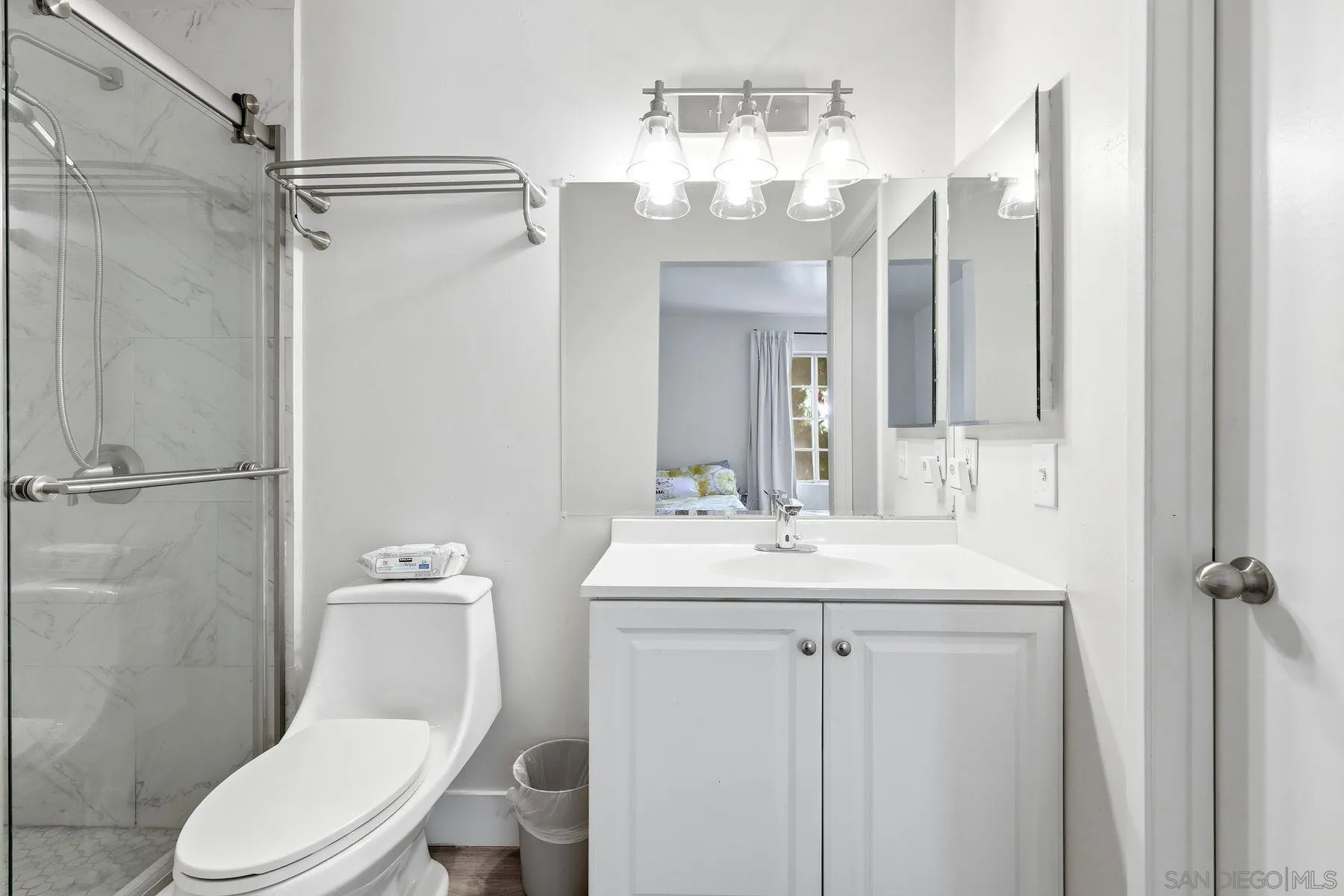 https://cdn.realtyfeed.com/cdn/127/260014422/b4207bf8f4340918e31c3b2e09384481.webp