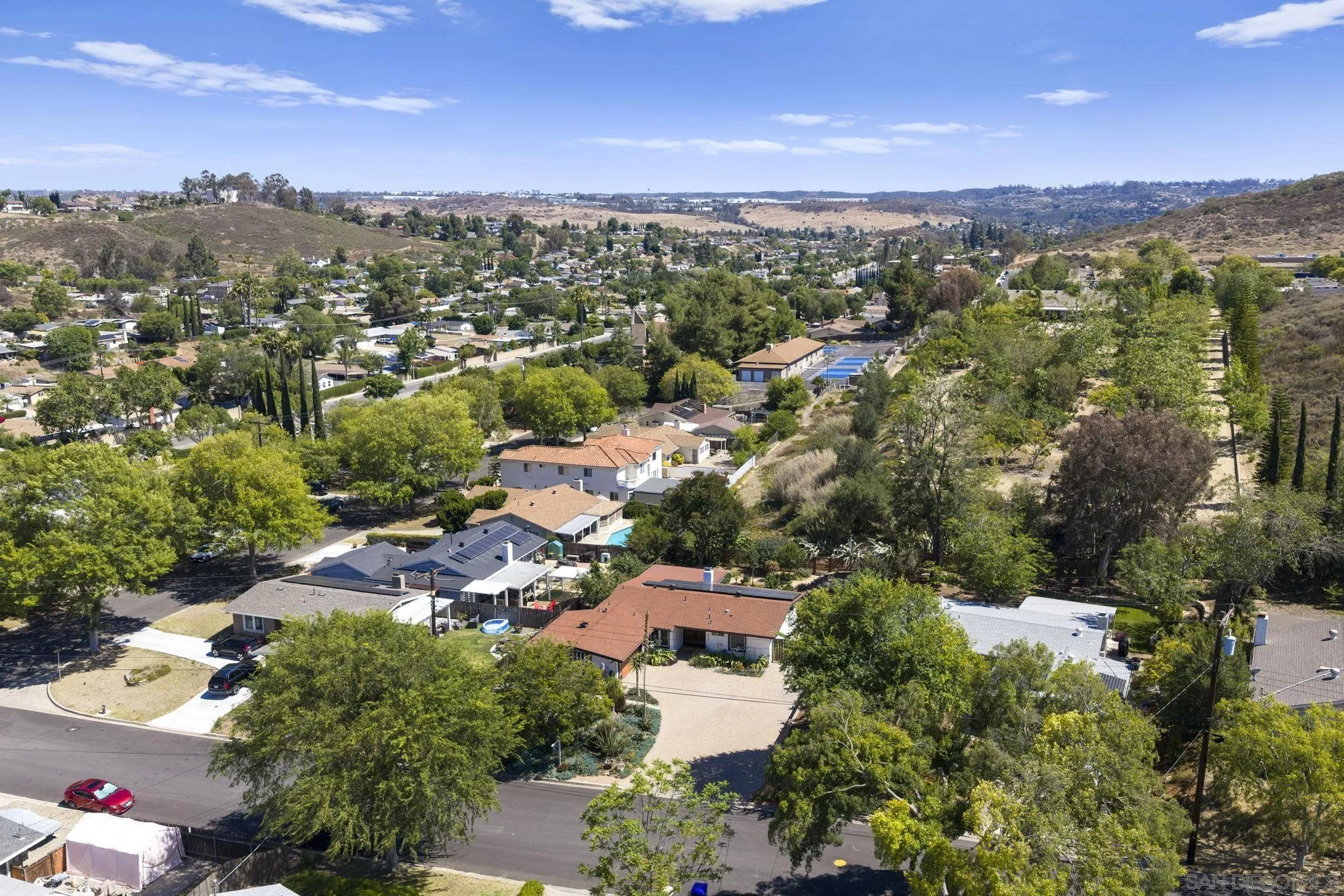 https://cdn.realtyfeed.com/cdn/127/260014424/9192dd1c4b9b5b8f6fee49cf59df1b0c.webp