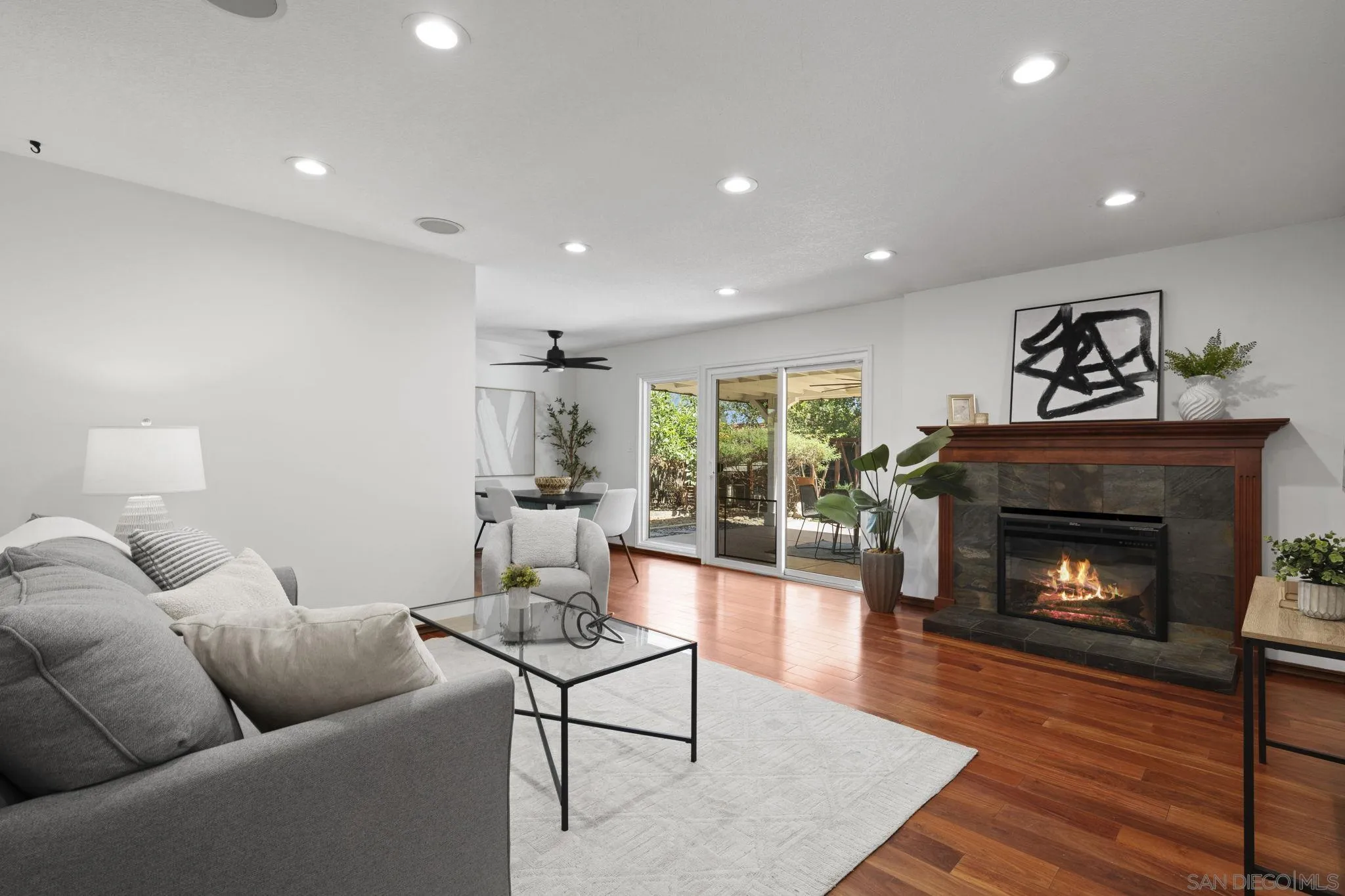 https://cdn.realtyfeed.com/cdn/127/260014424/d719d6b2441b5fef917fe4ee1e113a6a.webp