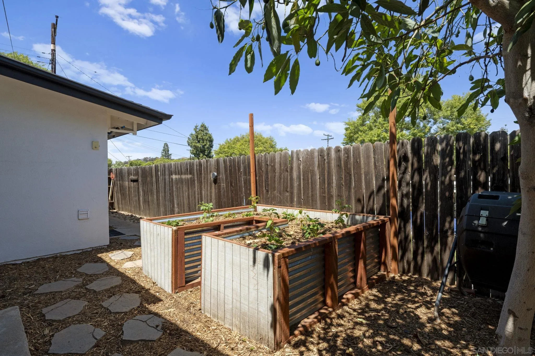 https://cdn.realtyfeed.com/cdn/127/260014424/eae64b4f92a7b2c932977943024b8c5b.webp