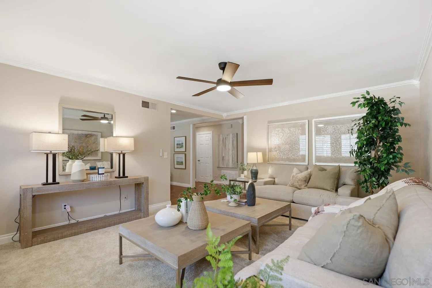 https://cdn.realtyfeed.com/cdn/127/260014429/1c744954f7850eb2875876582fc0eb3a.webp