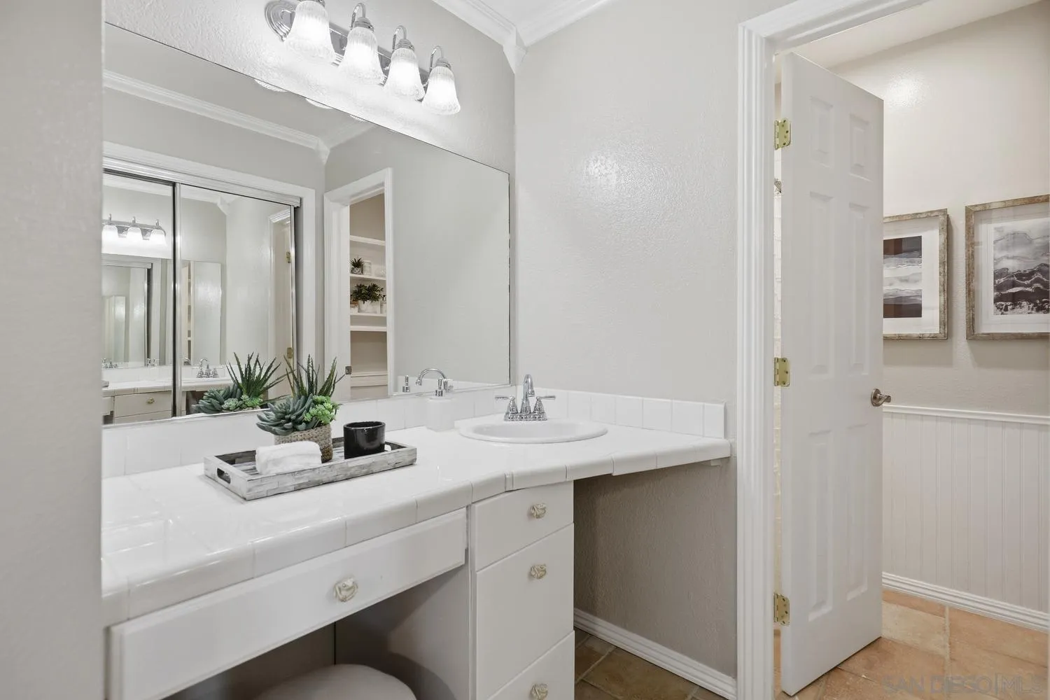 https://cdn.realtyfeed.com/cdn/127/260014429/28e996fe34226850b80a1db531a93073.webp