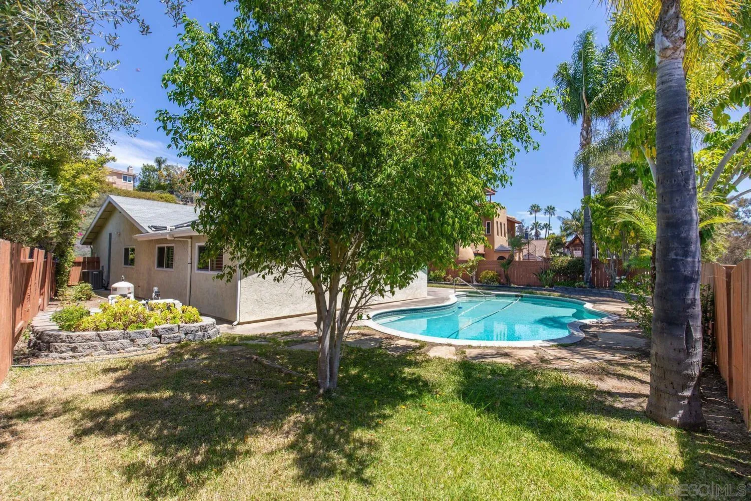 https://cdn.realtyfeed.com/cdn/127/260014429/36f2ee8a07cb8812d68a4d445a3da304.webp