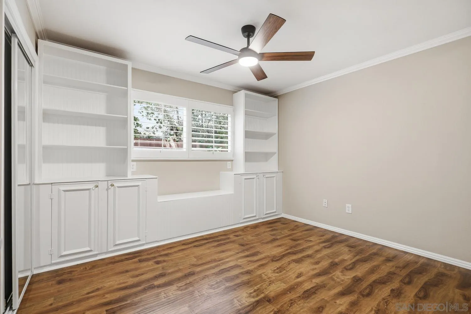 https://cdn.realtyfeed.com/cdn/127/260014429/3da3dc61371dd5908589a64b6a174d29.webp