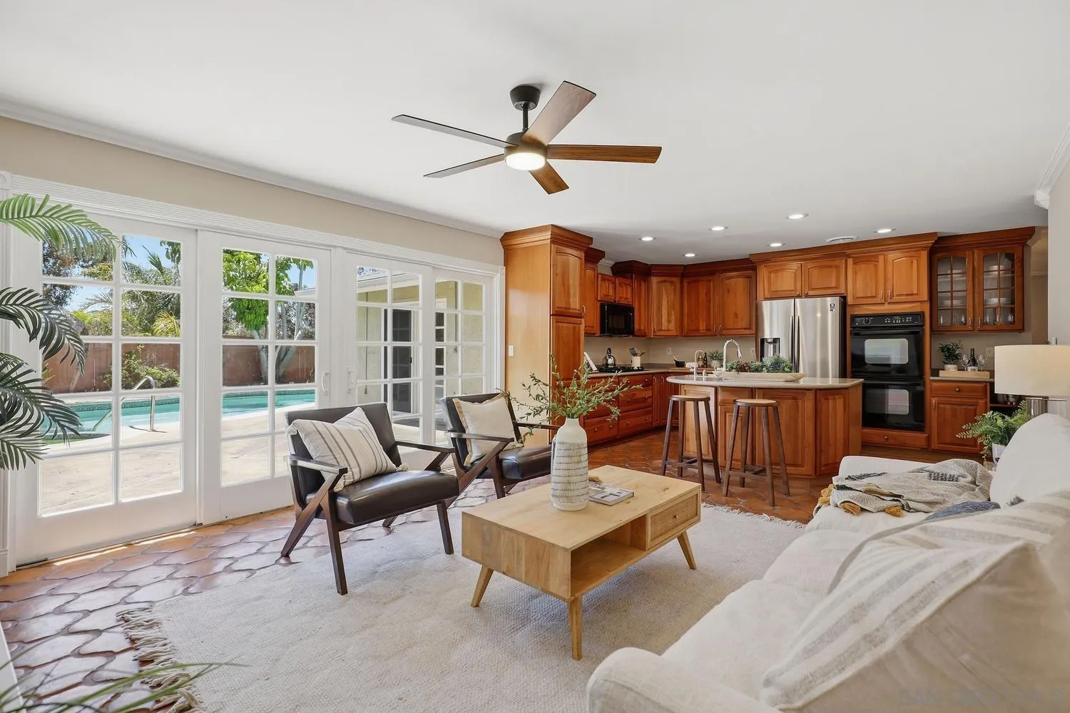 https://cdn.realtyfeed.com/cdn/127/260014429/6b416a498251eb5486e1652d251ee0ba.webp