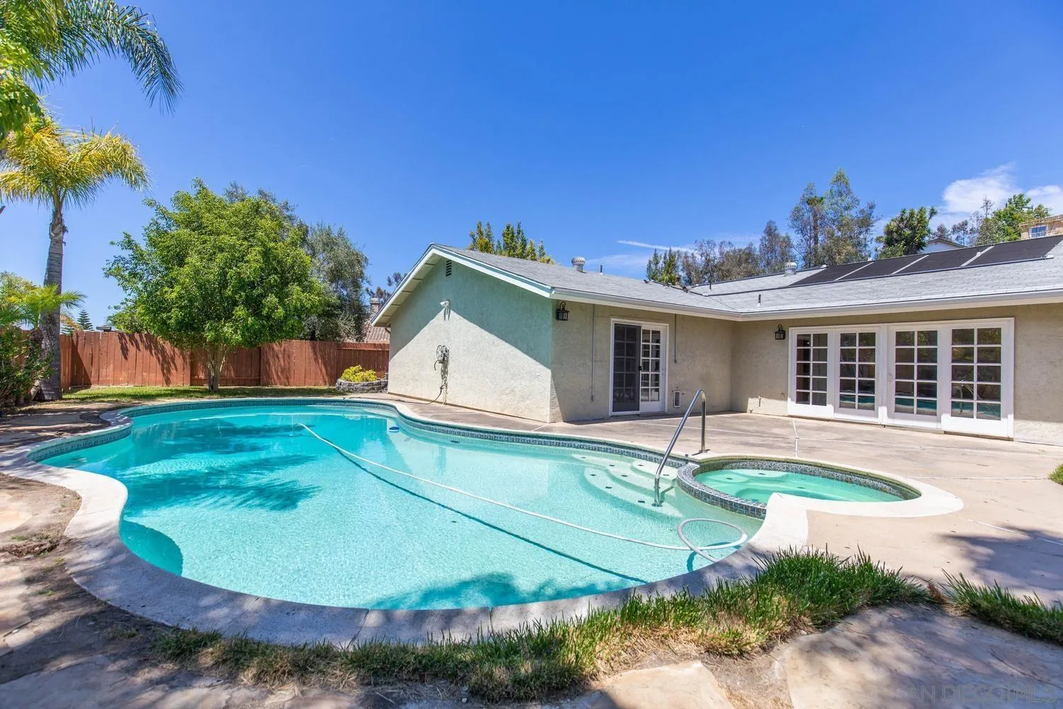https://cdn.realtyfeed.com/cdn/127/260014429/92f216c9d956f7cad5e170bfc53b6cd3.webp