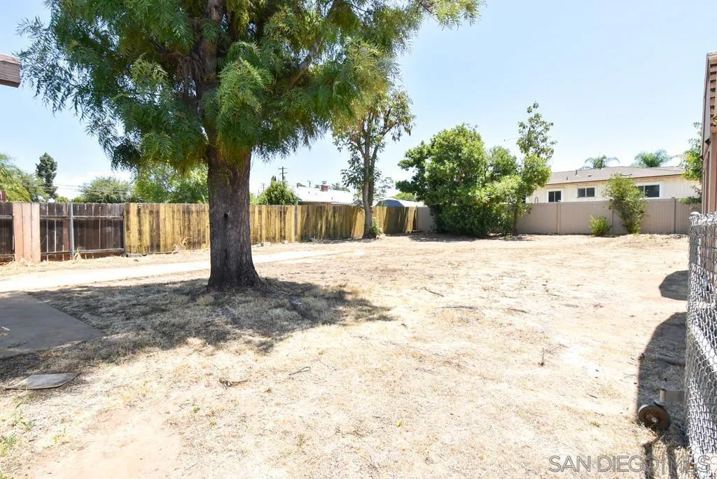 https://cdn.realtyfeed.com/cdn/127/260014432/650328a68533b245e5e5cf0be3ab8719.webp