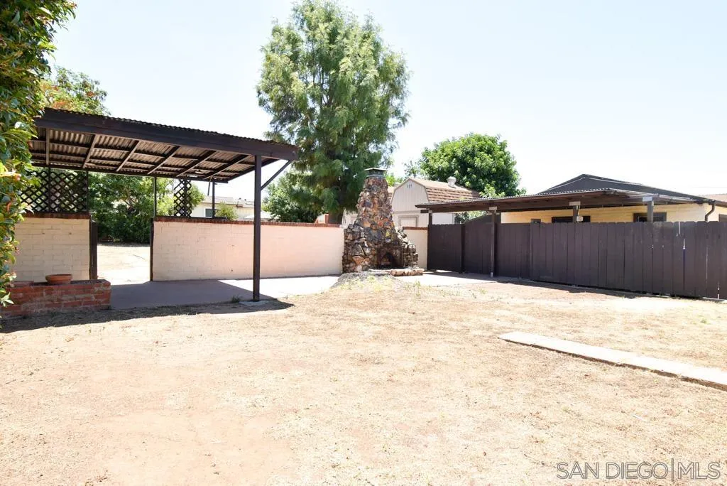https://cdn.realtyfeed.com/cdn/127/260014432/f9bf6ab776c15755e42b3cb362b482e3.webp