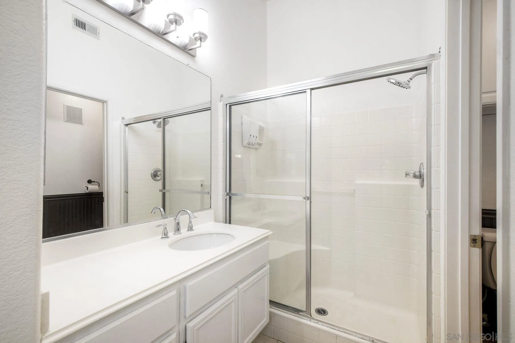 Photo #21: 260014437 Listing: Photo #21