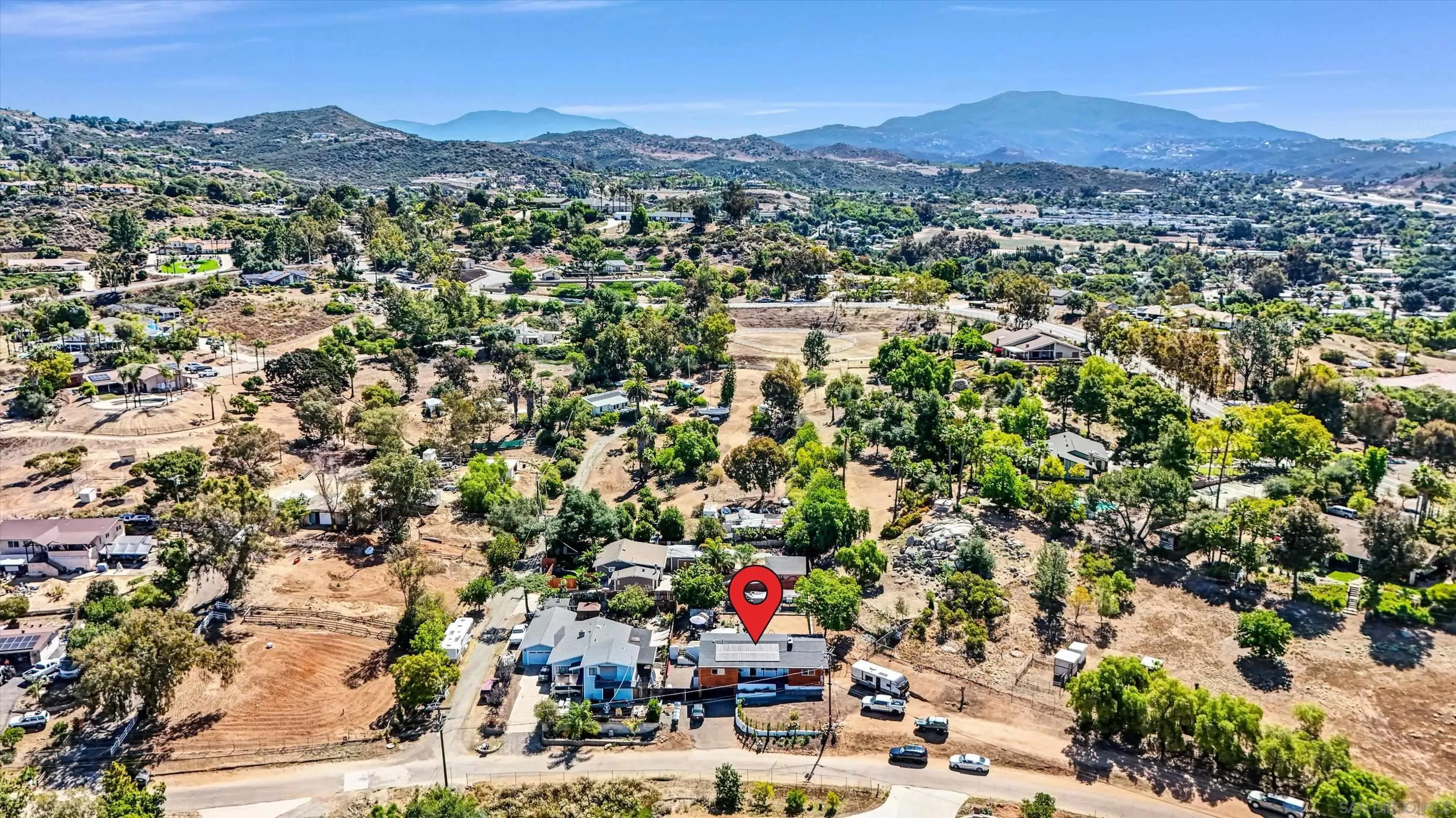 https://cdn.realtyfeed.com/cdn/127/260014438/83325fbb3cbe5635d45b9b53f8973d6e.webp