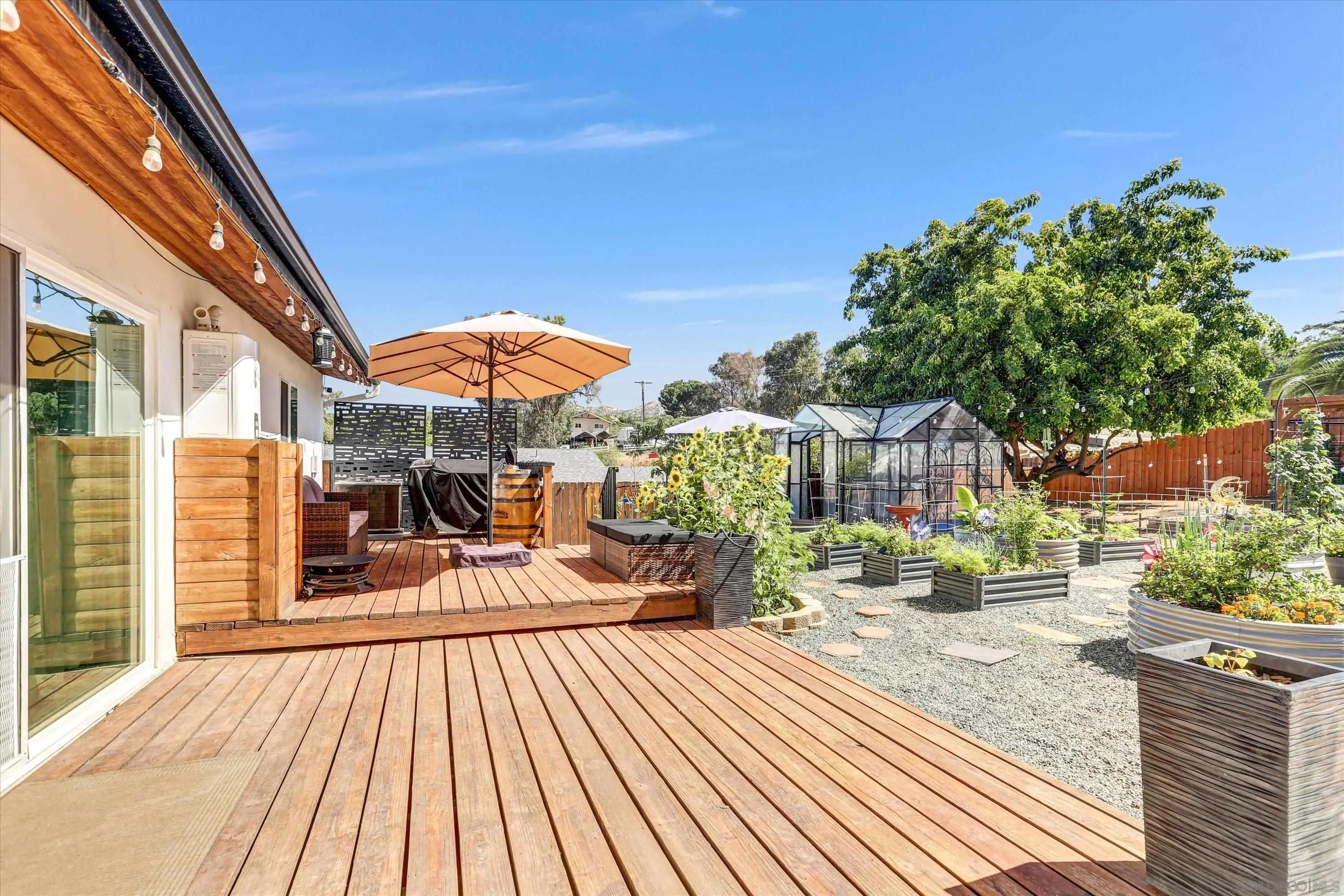 https://cdn.realtyfeed.com/cdn/127/260014438/ae40020136f786972fa7feb3ff3ea4d3.webp
