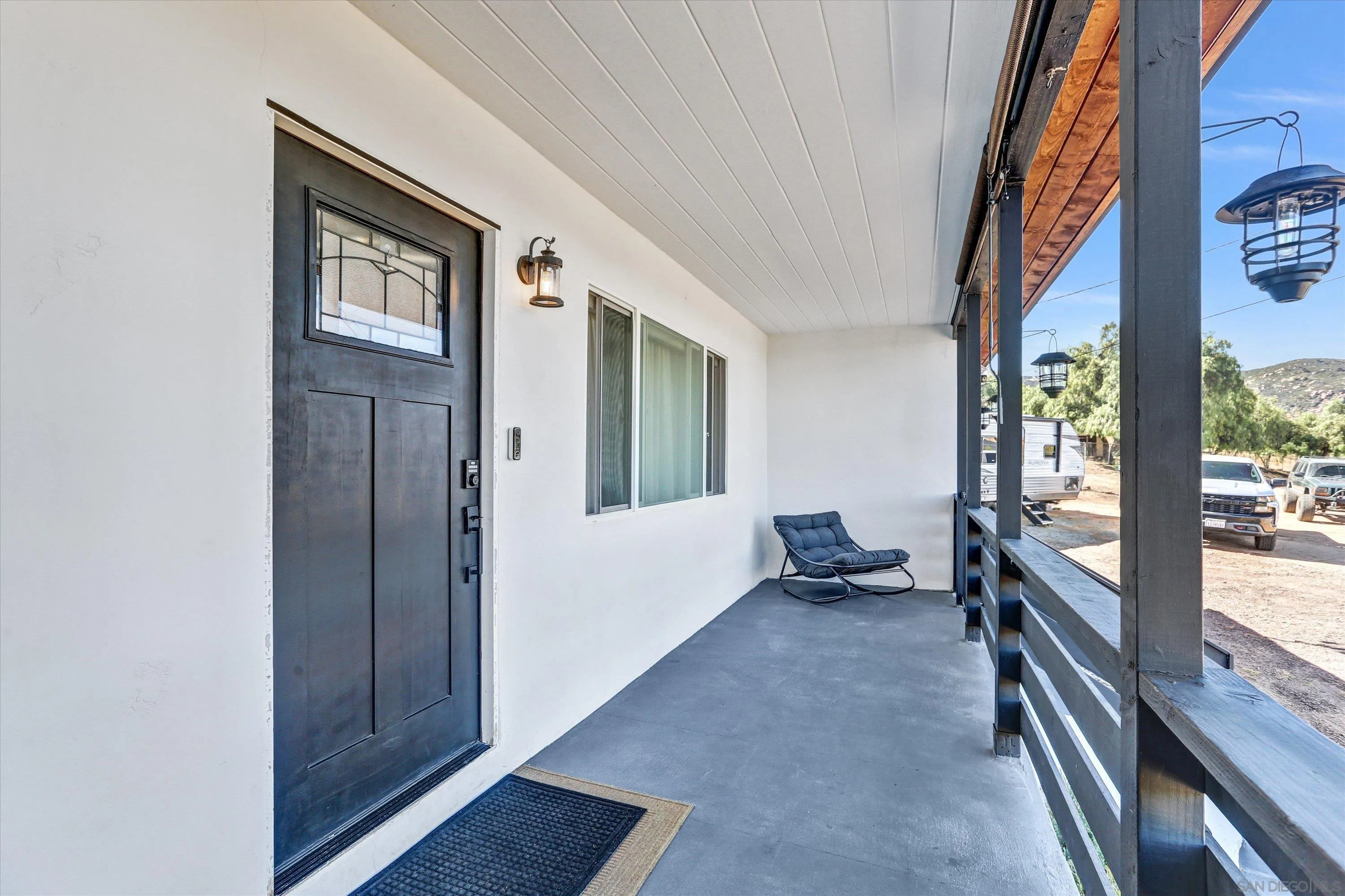 https://cdn.realtyfeed.com/cdn/127/260014438/b59a7a6081648cb727a01de783dd6bd0.webp