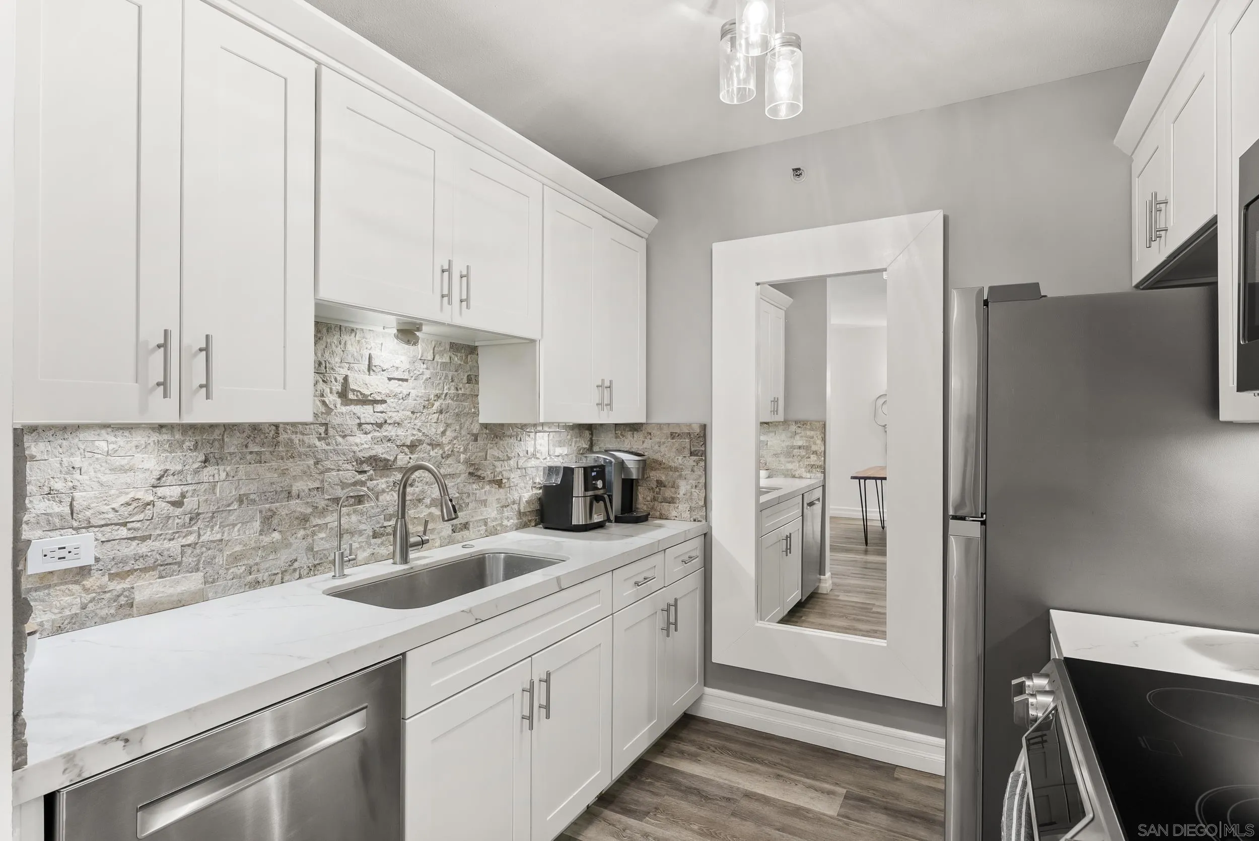 https://cdn.realtyfeed.com/cdn/127/260014442/24383de095dfcb9fa7affc39bd5f790d.webp