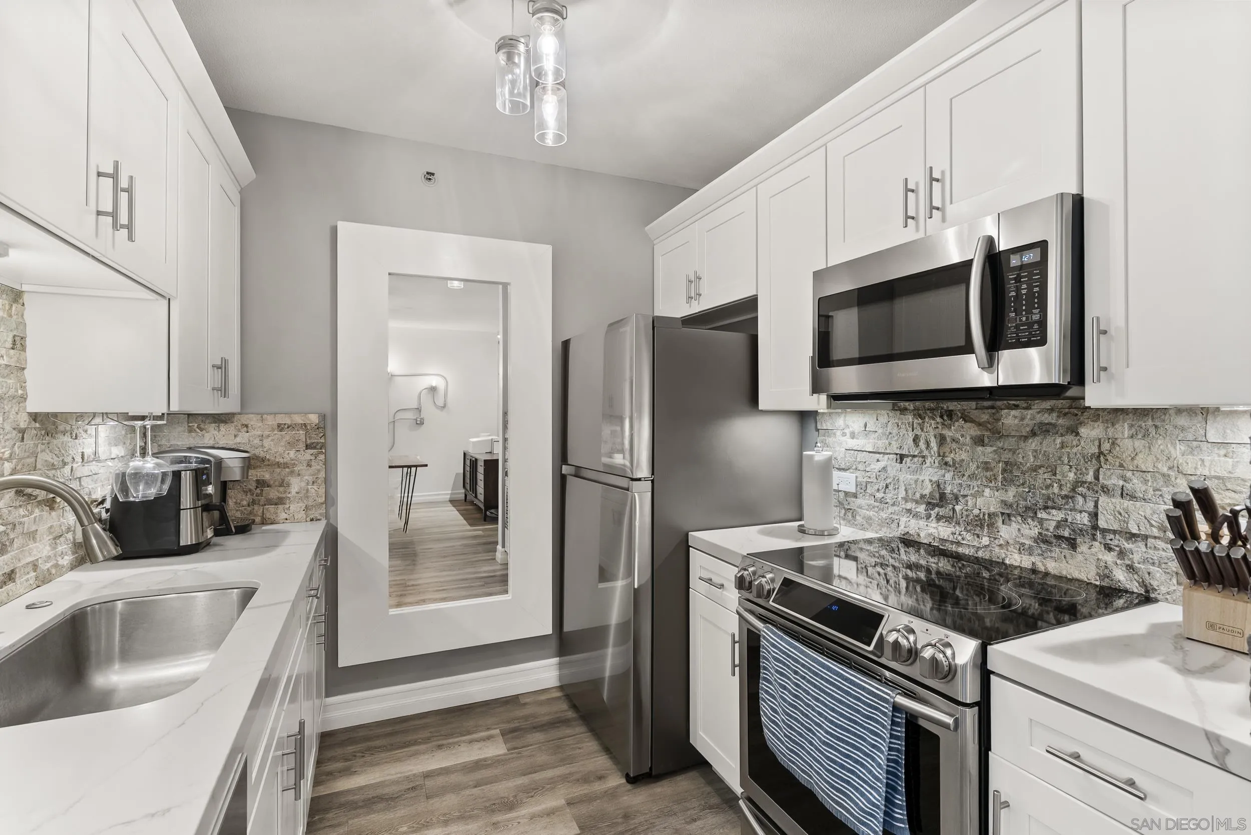 https://cdn.realtyfeed.com/cdn/127/260014442/553f8082f41922a9cd3fc59f84d172c6.webp