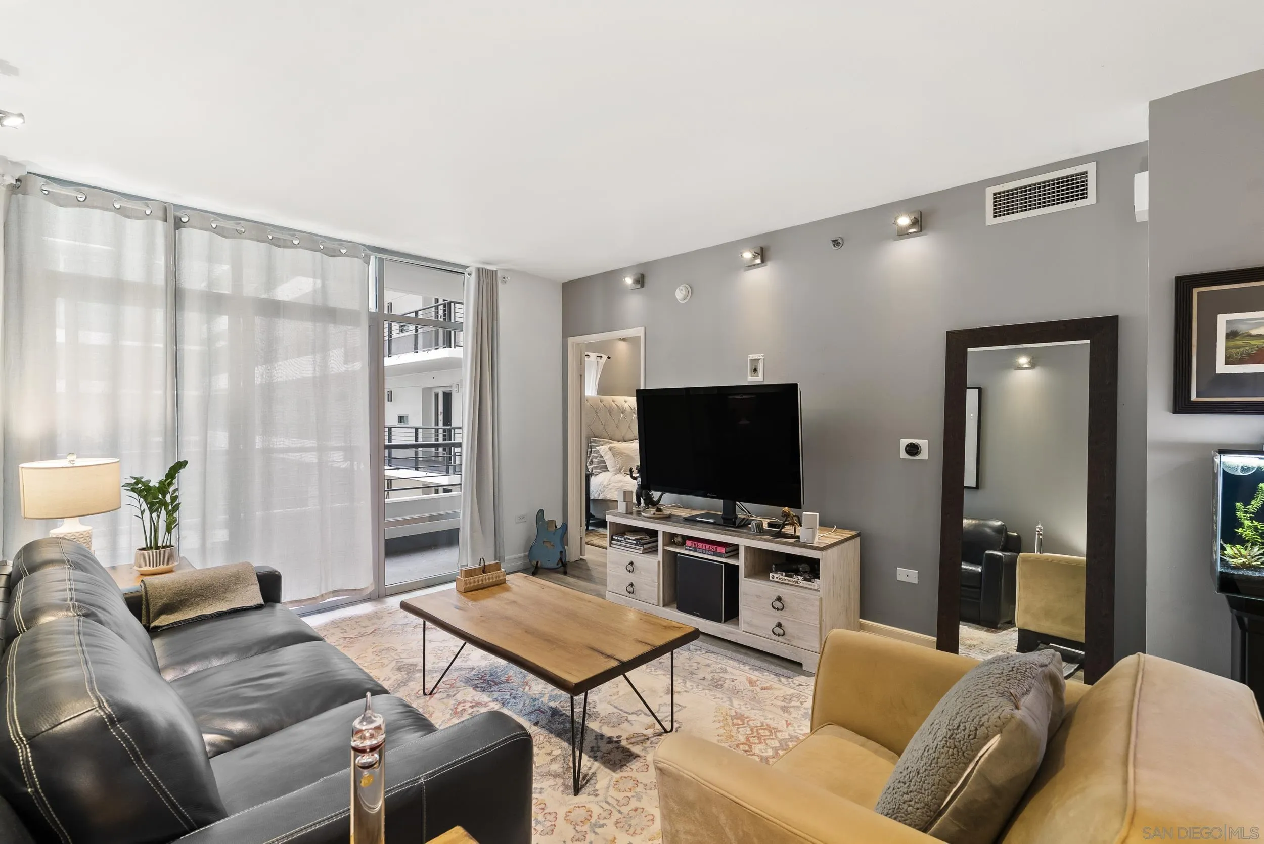 https://cdn.realtyfeed.com/cdn/127/260014442/677a45c549a6f5ebca4c6c88c4549891.webp