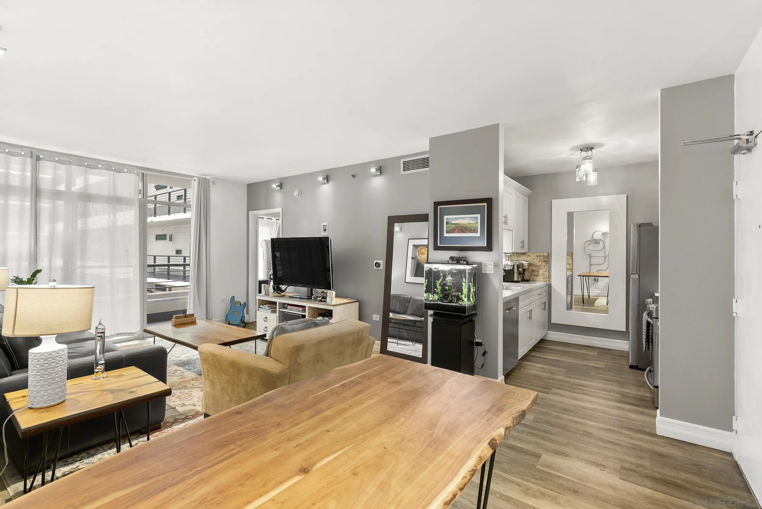 https://cdn.realtyfeed.com/cdn/127/260014442/ddd02baf4cc905fc7ec8f357cc4e172d.webp