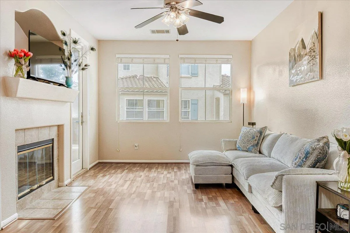 Photo #12: 260014444 Listing: Photo #12