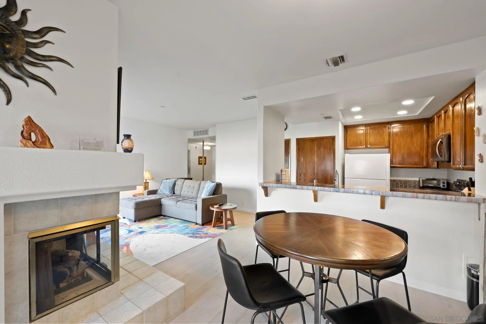 Photo #33: 260014453 Listing: Photo #33
