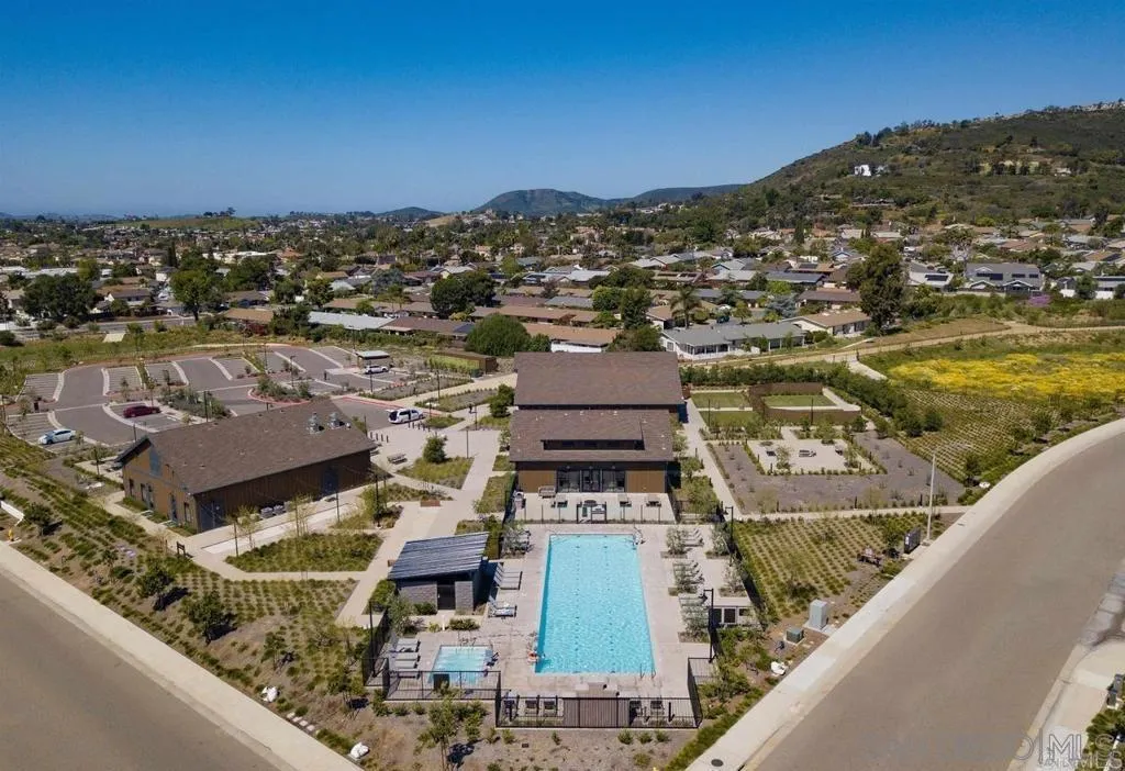 https://cdn.realtyfeed.com/cdn/127/260014455/18cbec5f9b957505c1021663b6b6585d.webp