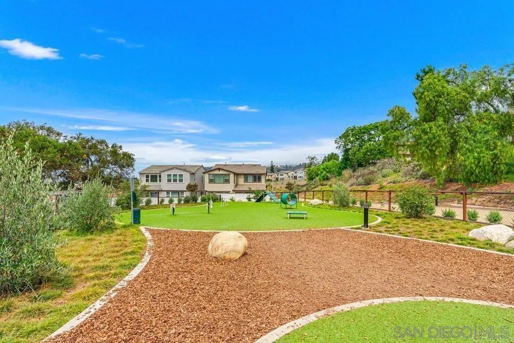https://cdn.realtyfeed.com/cdn/127/260014455/2f5c2c91745c6e08876fe0e578116423.webp