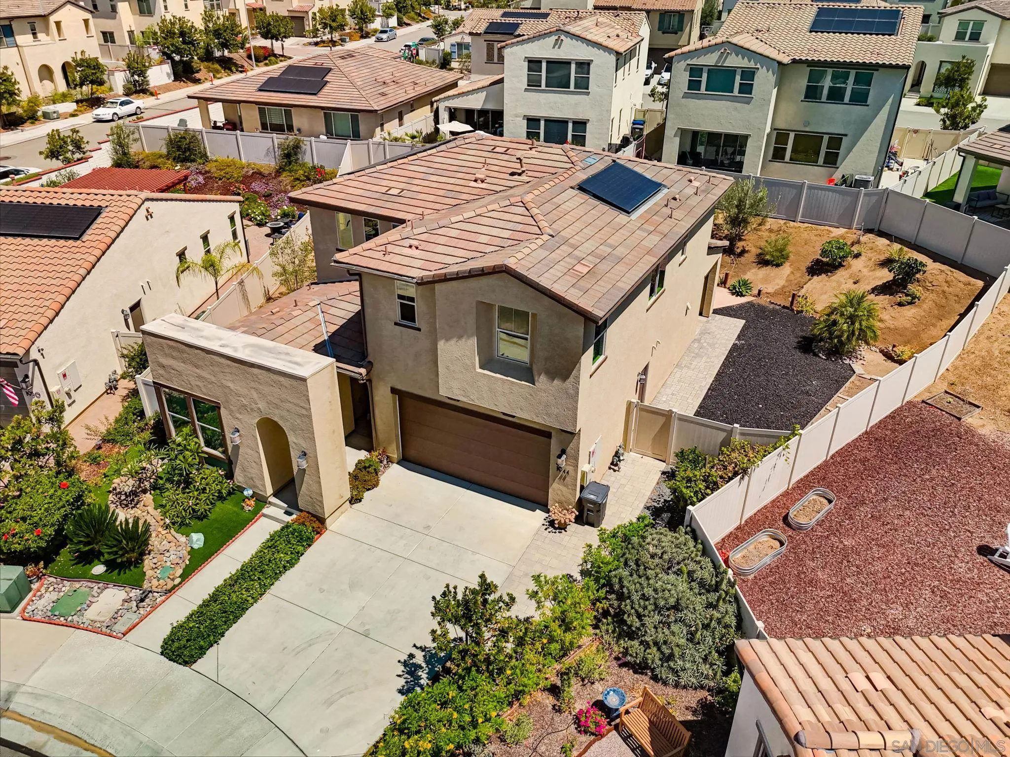 https://cdn.realtyfeed.com/cdn/127/260014455/4a3906d104e1d910f0e557ca22940133.webp