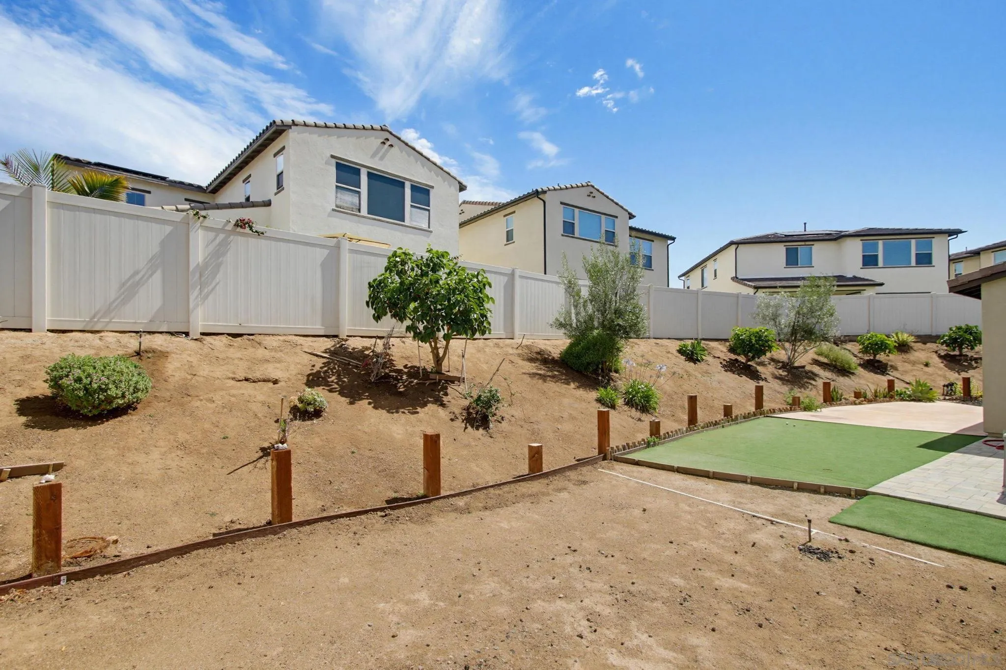 https://cdn.realtyfeed.com/cdn/127/260014455/6615c9503033a5b1cef35a8e5feb8a7f.webp