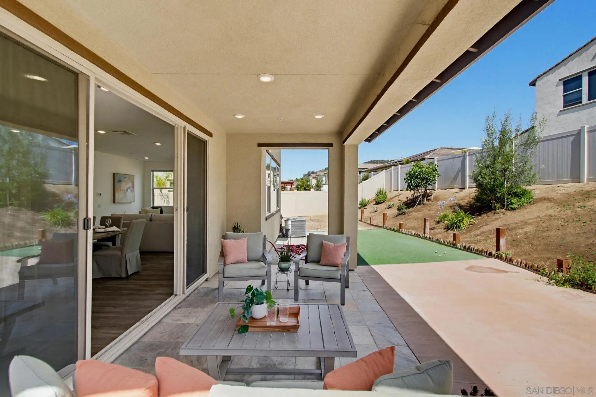 https://cdn.realtyfeed.com/cdn/127/260014455/70dd286c28fc794b841c541f827b935f.webp