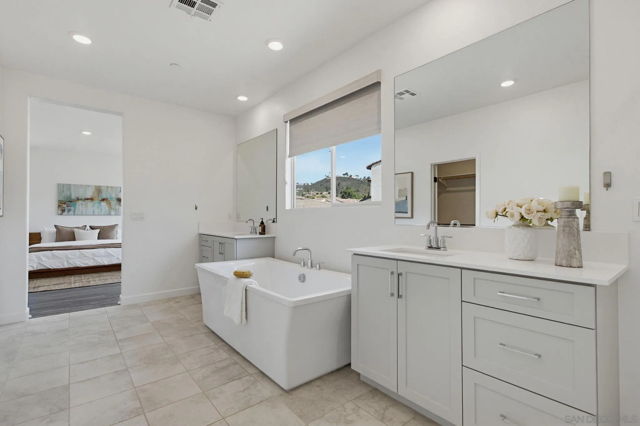 https://cdn.realtyfeed.com/cdn/127/260014455/9437b26168ac8157bd69c9a92844dab7.webp
