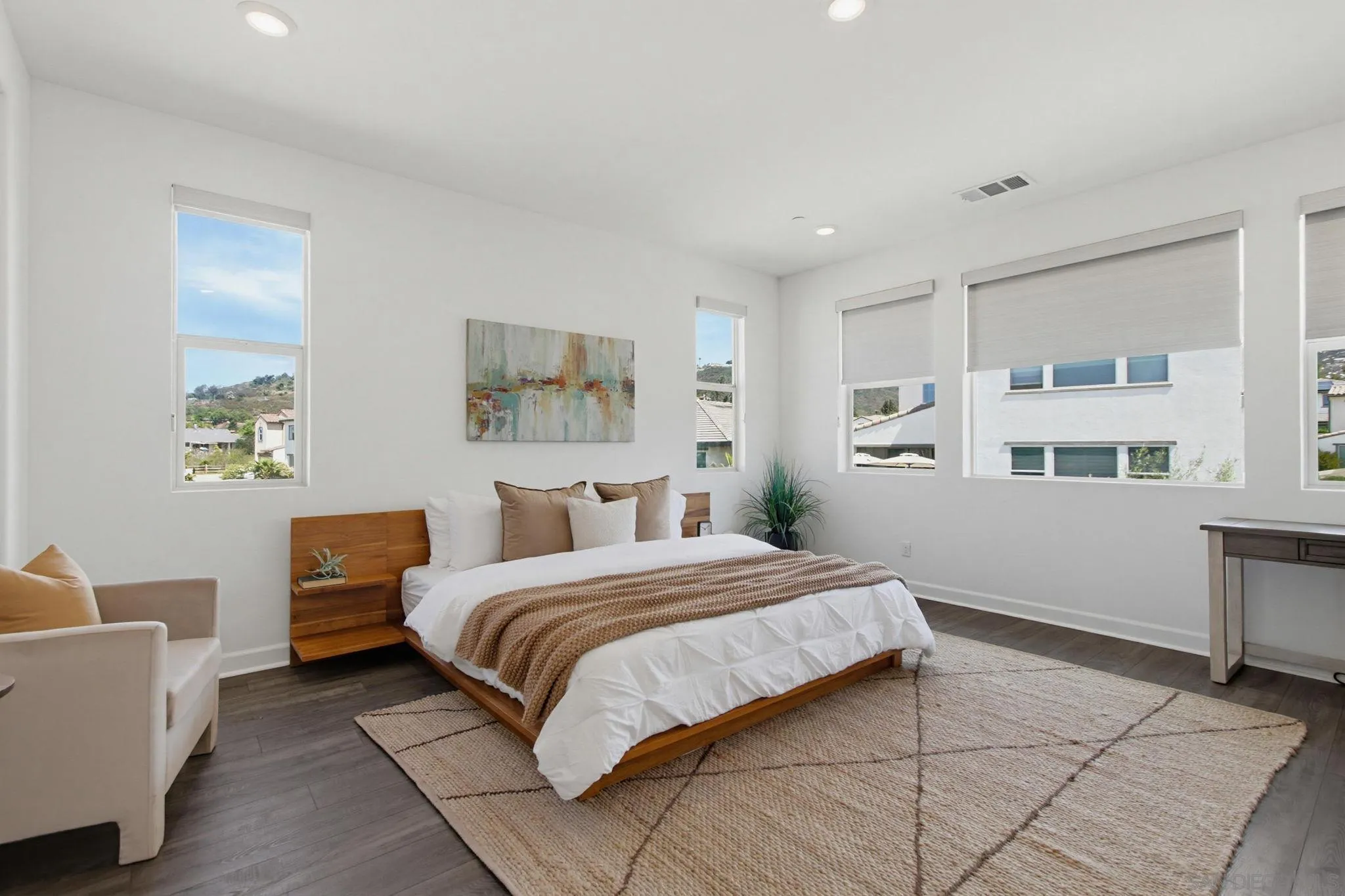 https://cdn.realtyfeed.com/cdn/127/260014455/b287d474e292278ad118b1ed87539d17.webp