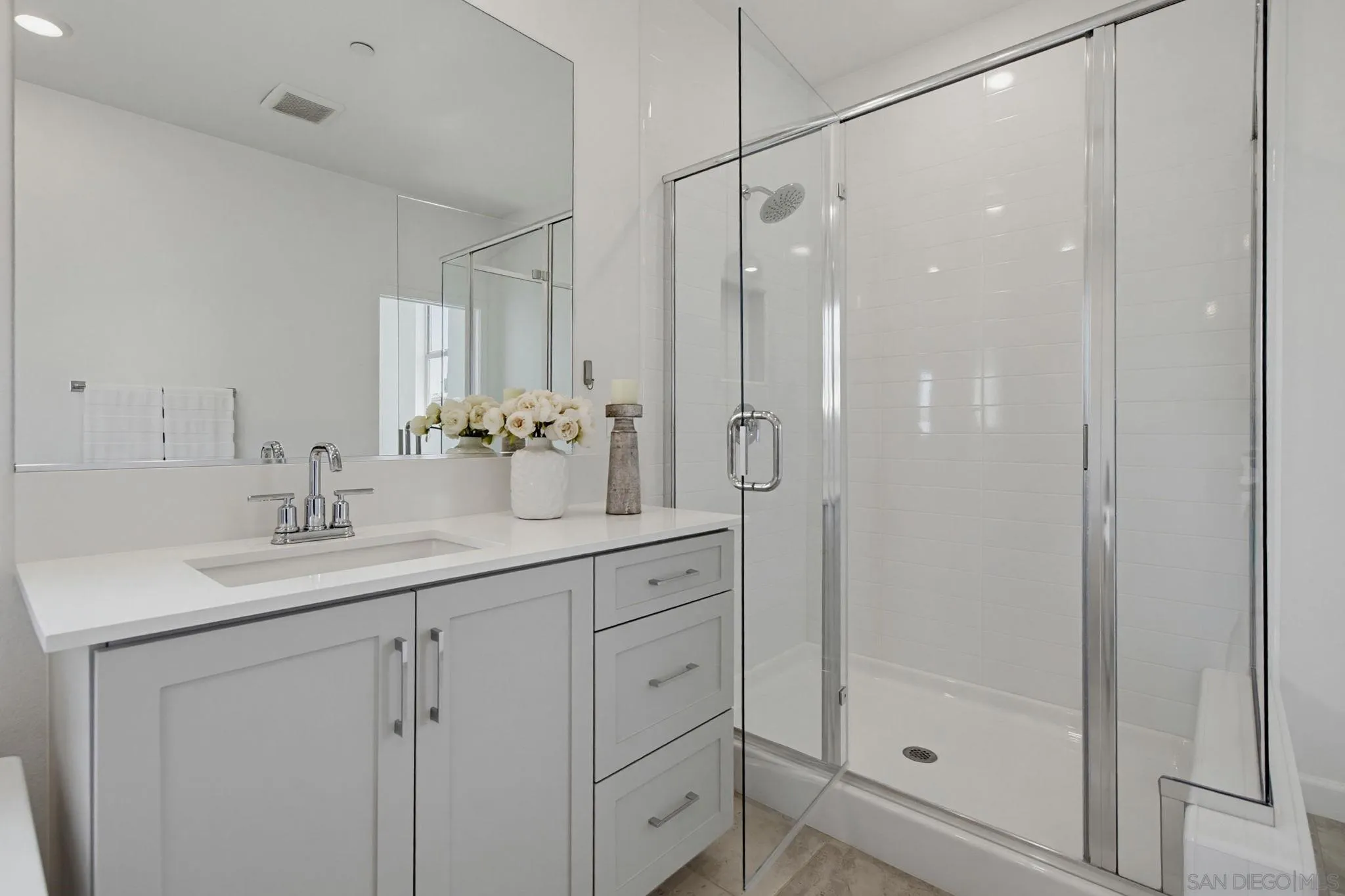 https://cdn.realtyfeed.com/cdn/127/260014455/c174ed8948789be9e3e21efe50fab22d.webp