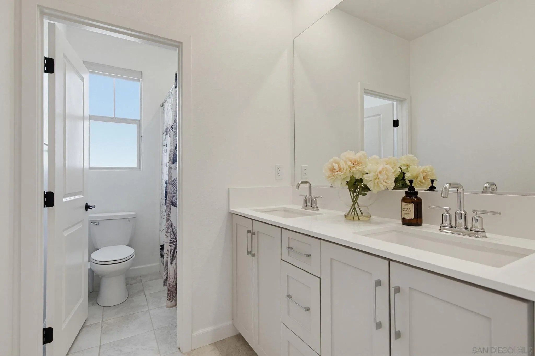 https://cdn.realtyfeed.com/cdn/127/260014455/d85a42ee357f7e316171e6d8df44b21f.webp