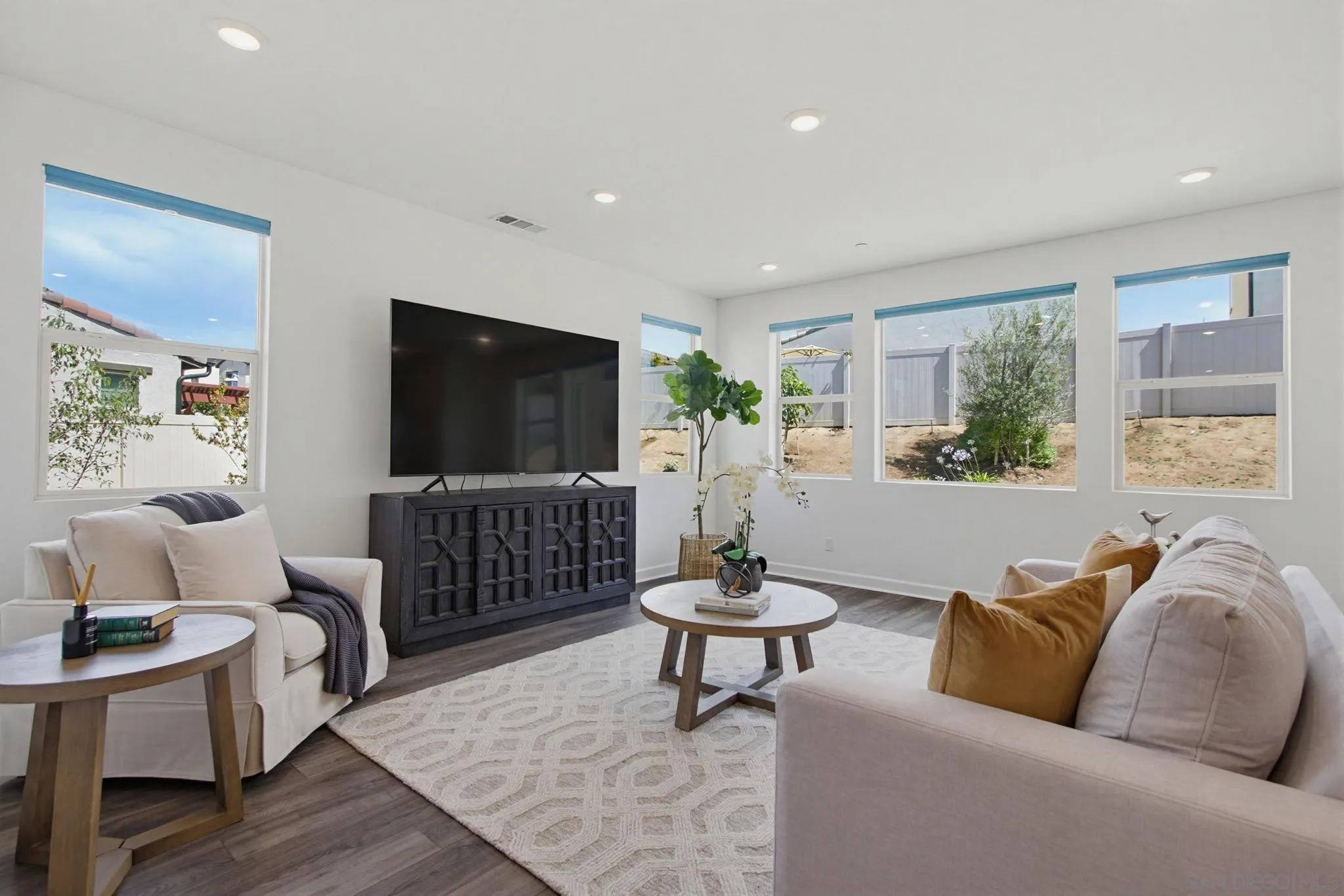 https://cdn.realtyfeed.com/cdn/127/260014455/ed962ce8051976e41751c7f0f942edf7.webp