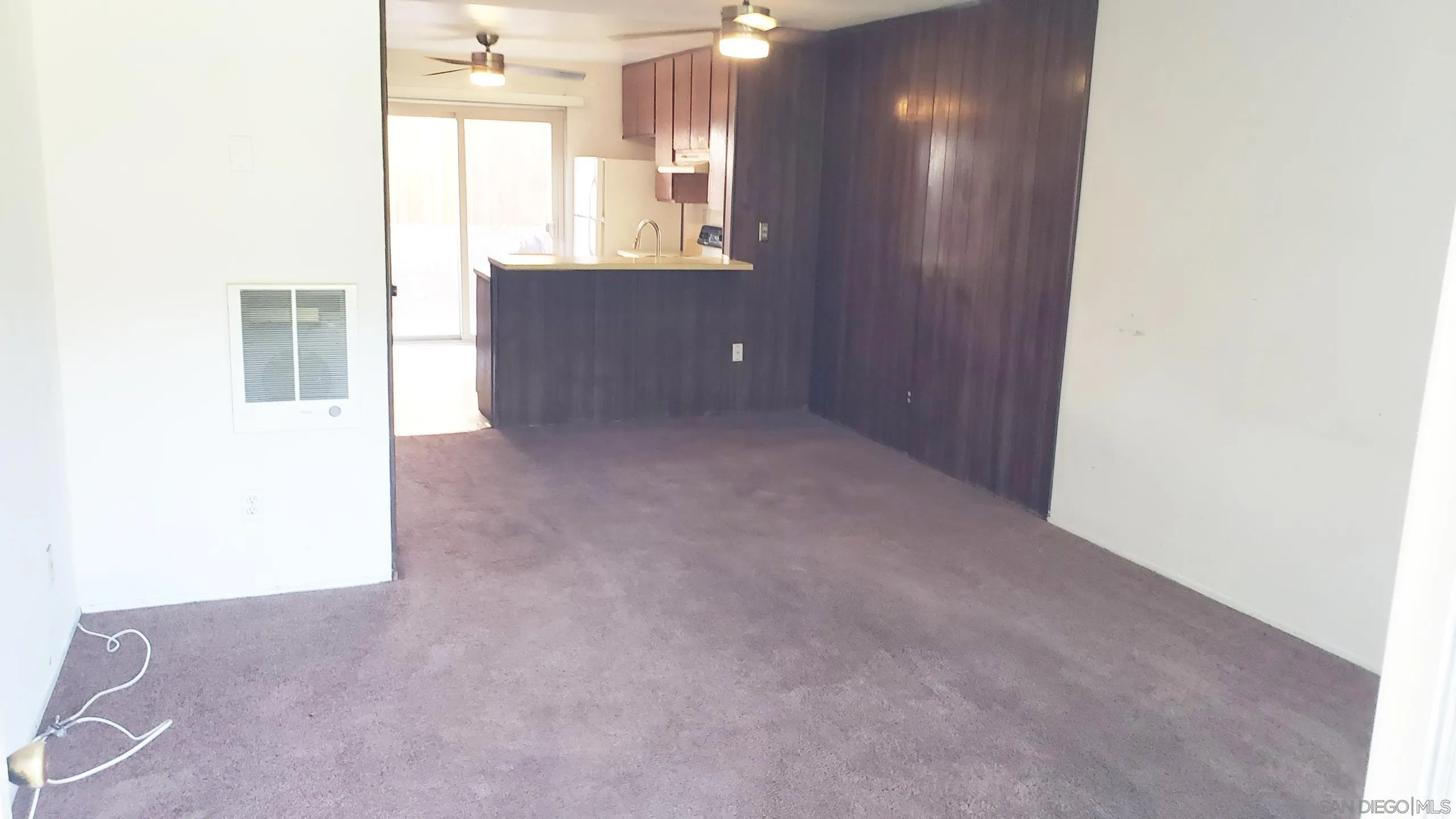 Photo #2: 260014463 Listing: Photo #2