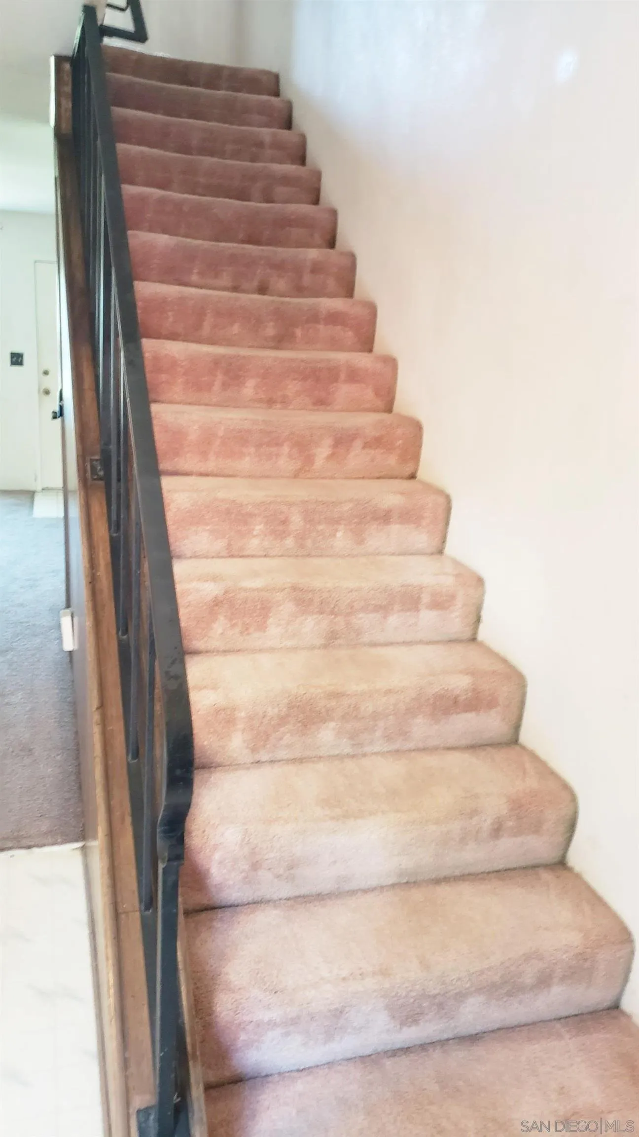 Photo #5: 260014463 Listing: Photo #5