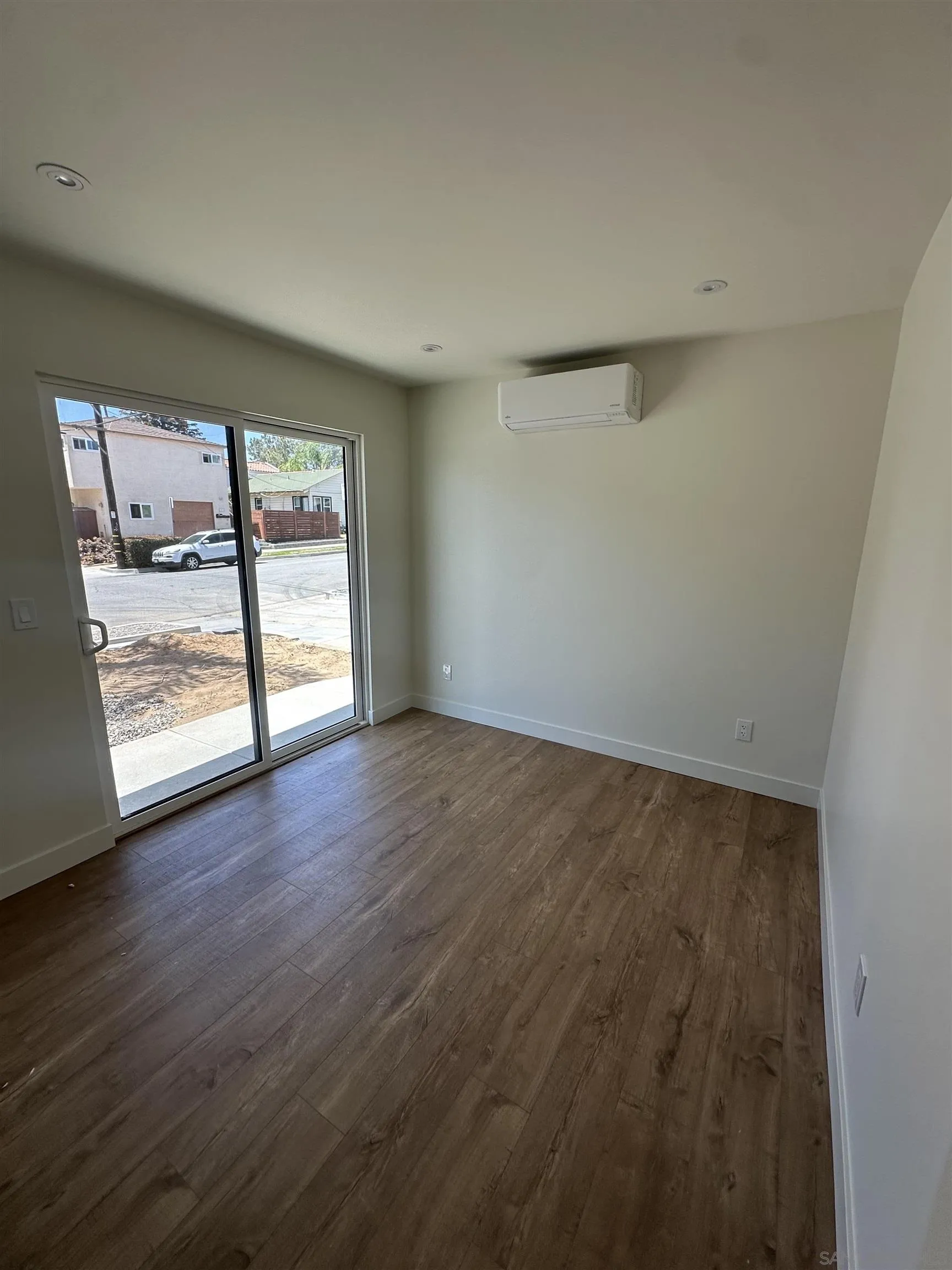San Diego, CA 92109