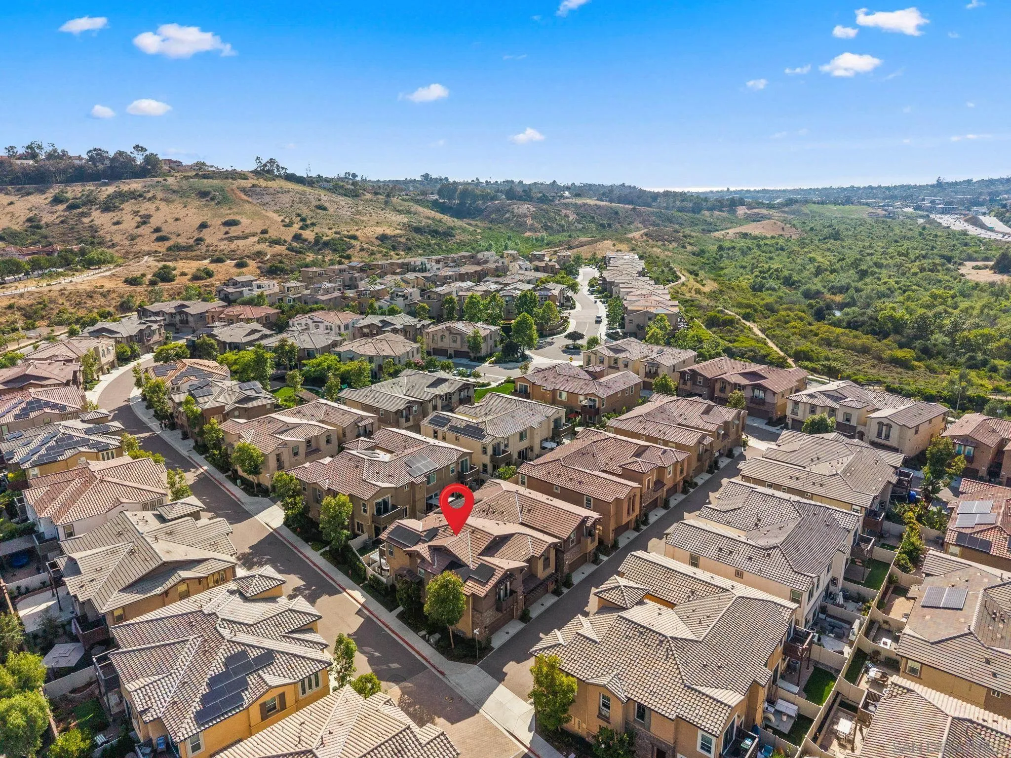 https://cdn.realtyfeed.com/cdn/127/260014471/b8785aaf0992f36c3cf3e44ab828b60a.webp