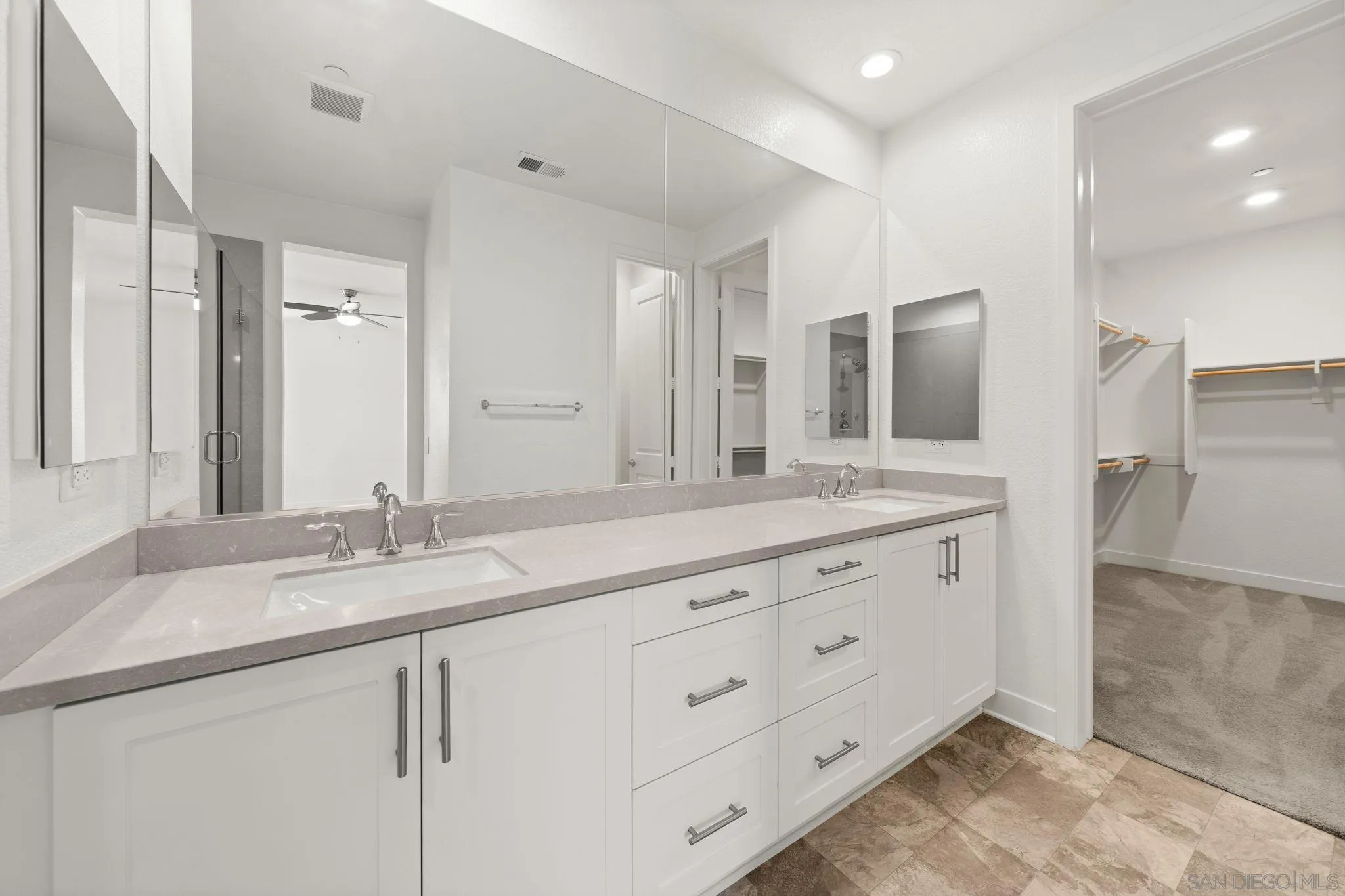 https://cdn.realtyfeed.com/cdn/127/260014471/ba2e43e5015d24b56c0941d1ef55a70a.webp