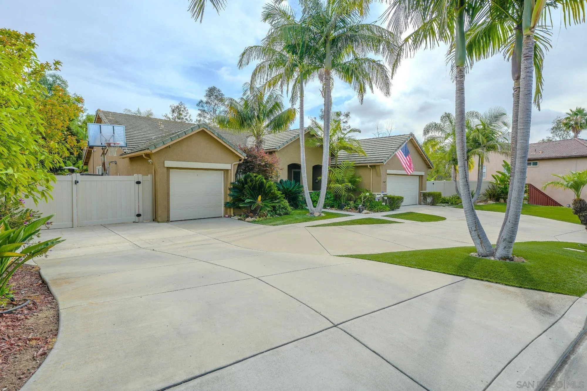 https://cdn.realtyfeed.com/cdn/127/260014475/052163dc3953fae851dddd058b3896ed.webp