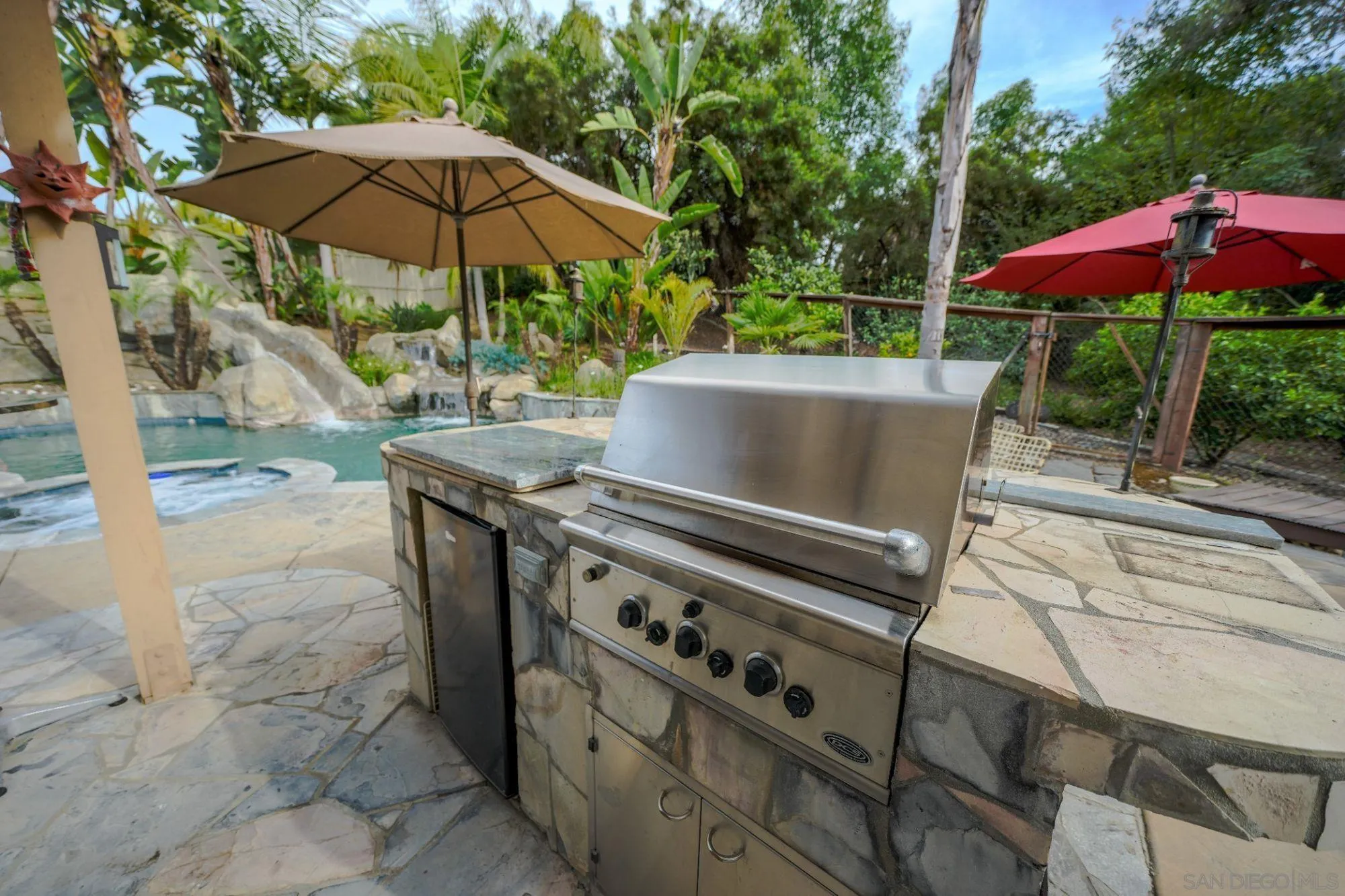 https://cdn.realtyfeed.com/cdn/127/260014475/2bf9faa027d104e14e8a63ca70ab9efa.webp