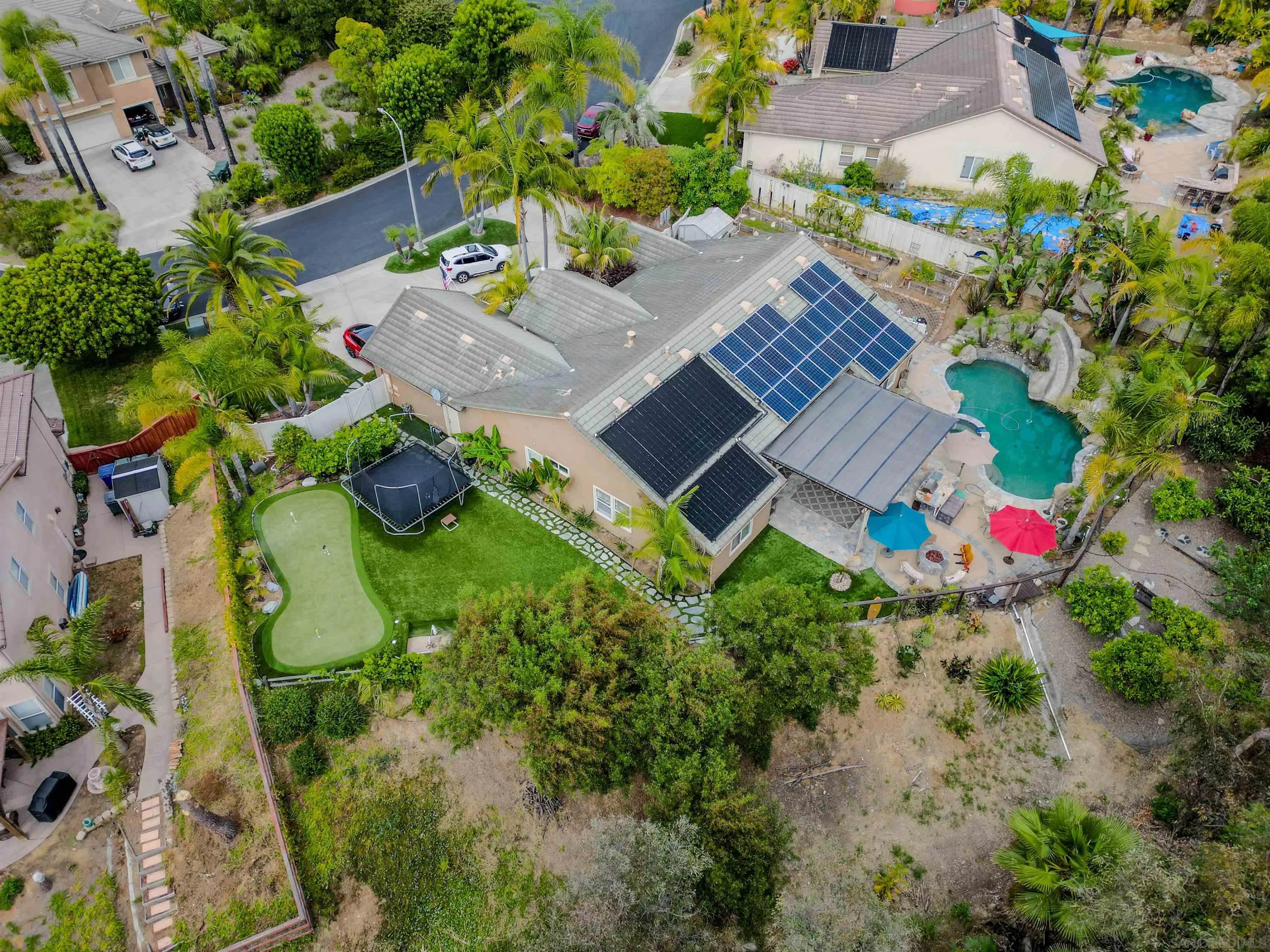 https://cdn.realtyfeed.com/cdn/127/260014475/50f8f870d9442cee2e65adfc7880692f.webp