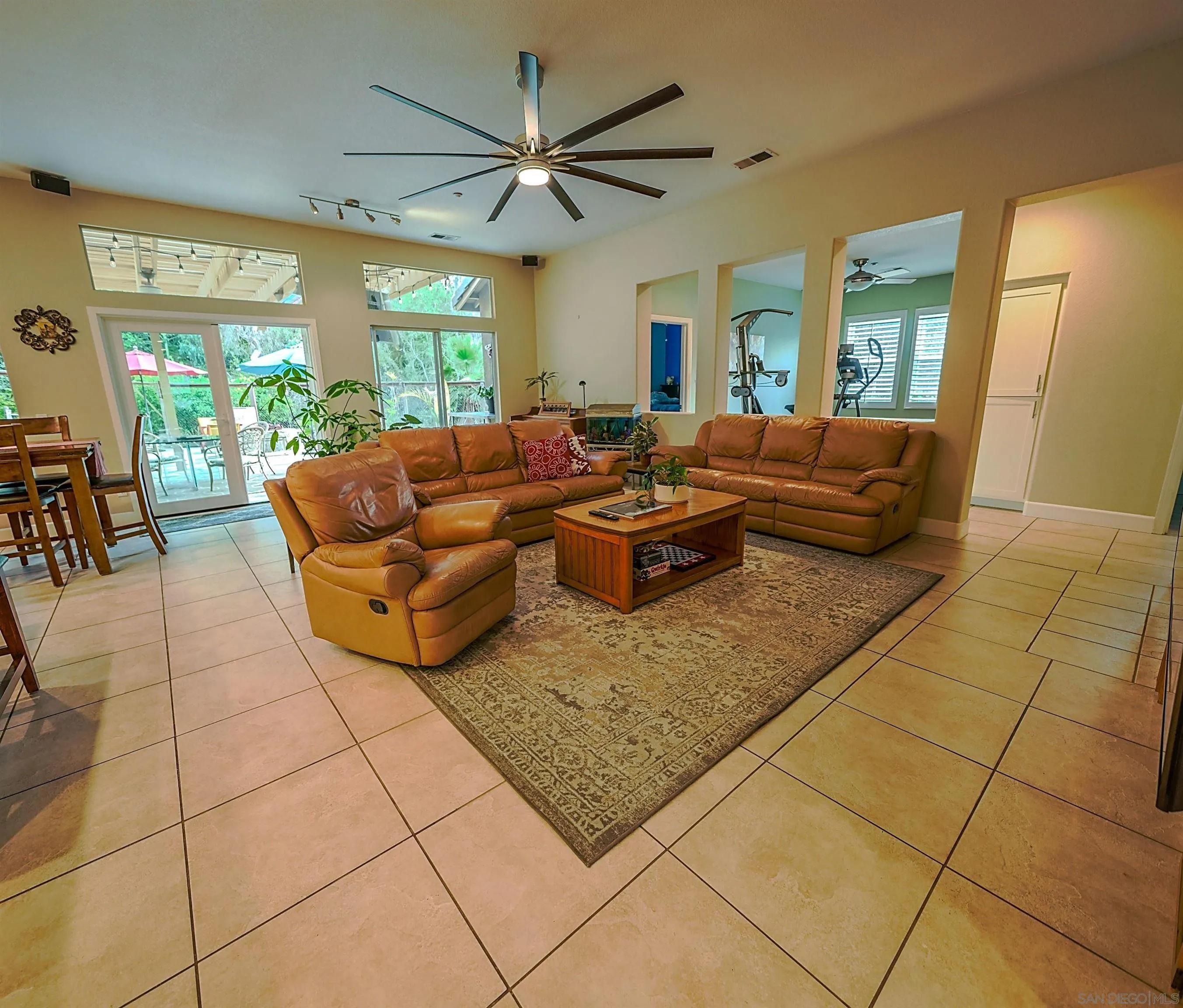 https://cdn.realtyfeed.com/cdn/127/260014475/75fab64b2a21f9474df465f1fd770a3a.webp